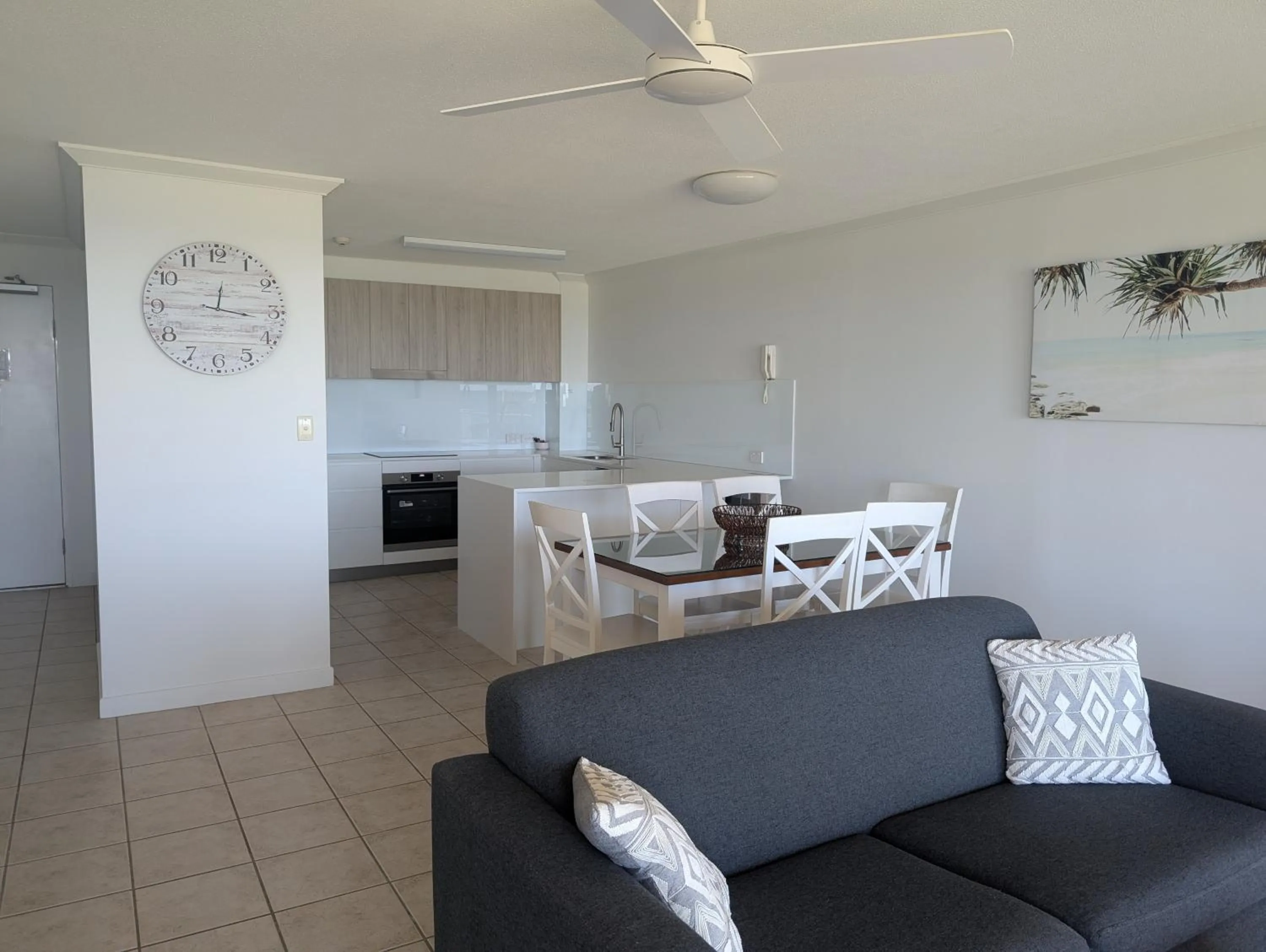 Pacific Surf Absolute Beachfront Apartments