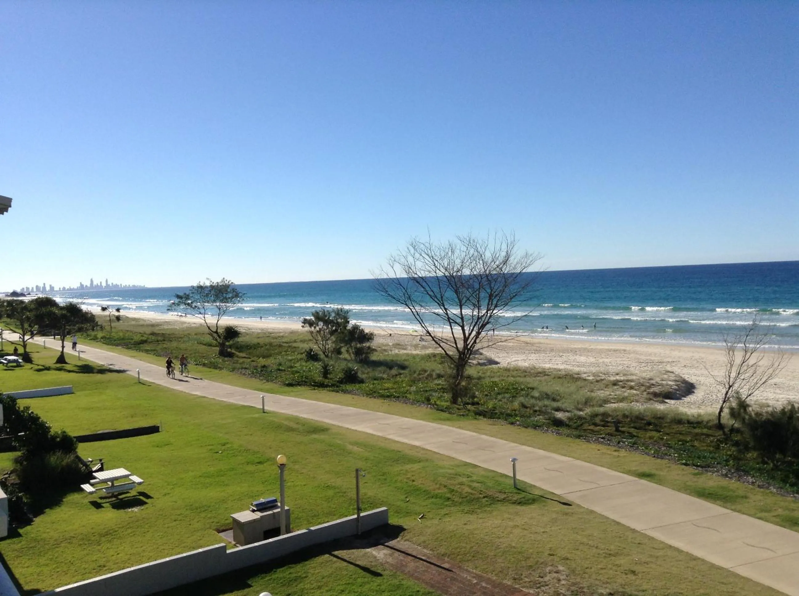 Pacific Surf Absolute Beachfront Apartments