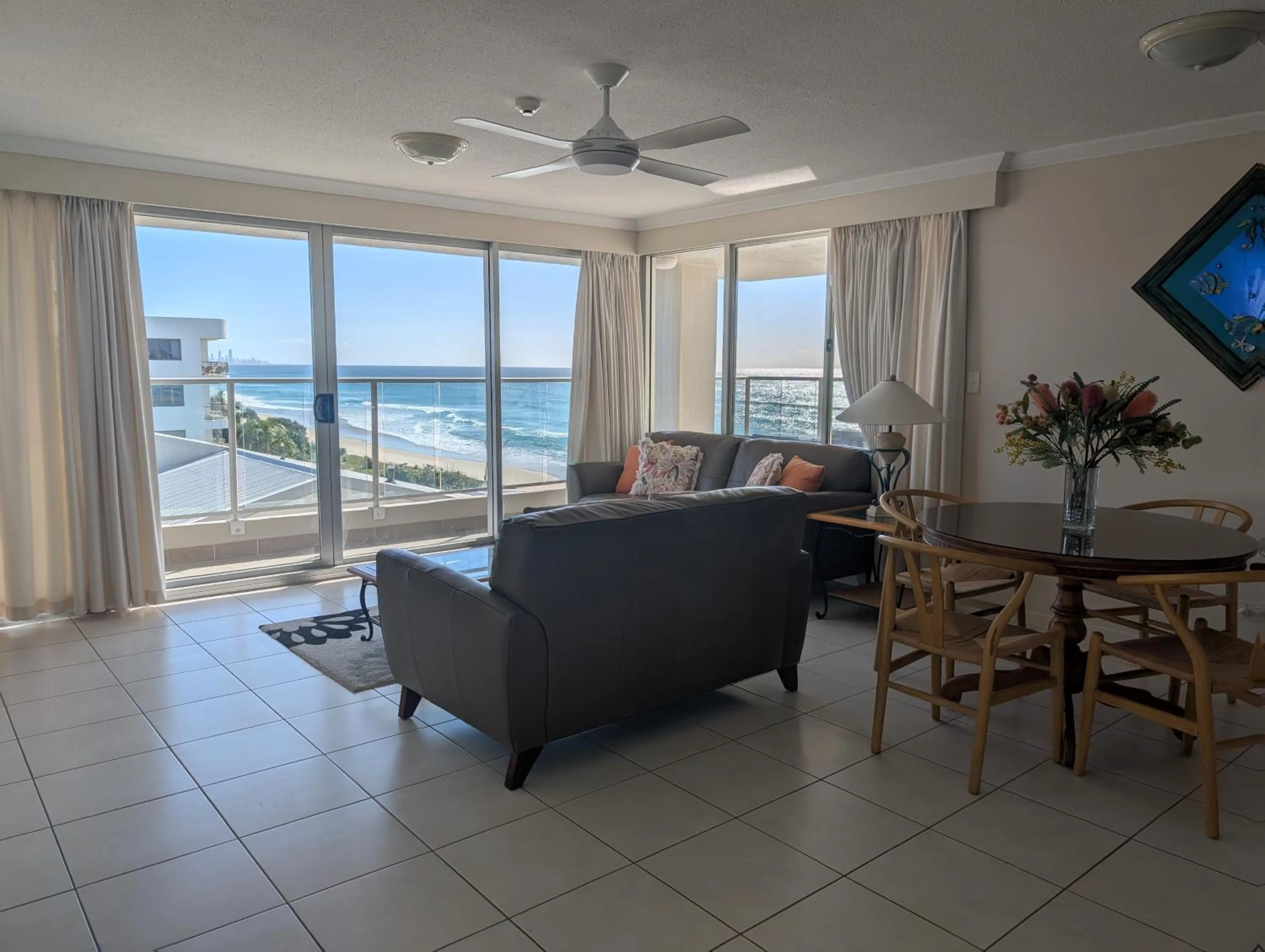 Pacific Surf Absolute Beachfront Apartments