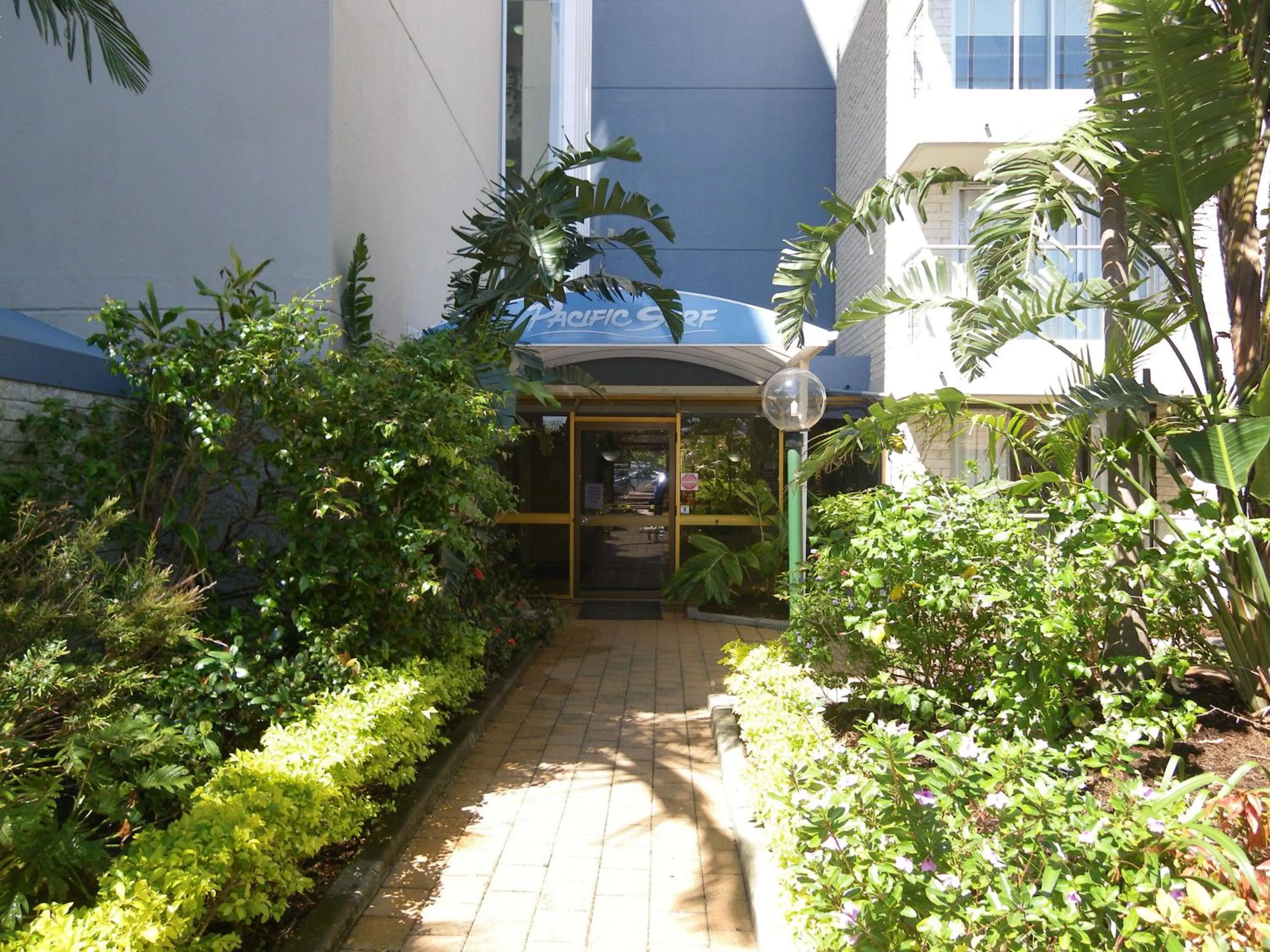 Facade/entrance in Pacific Surf Absolute Beachfront Apartments