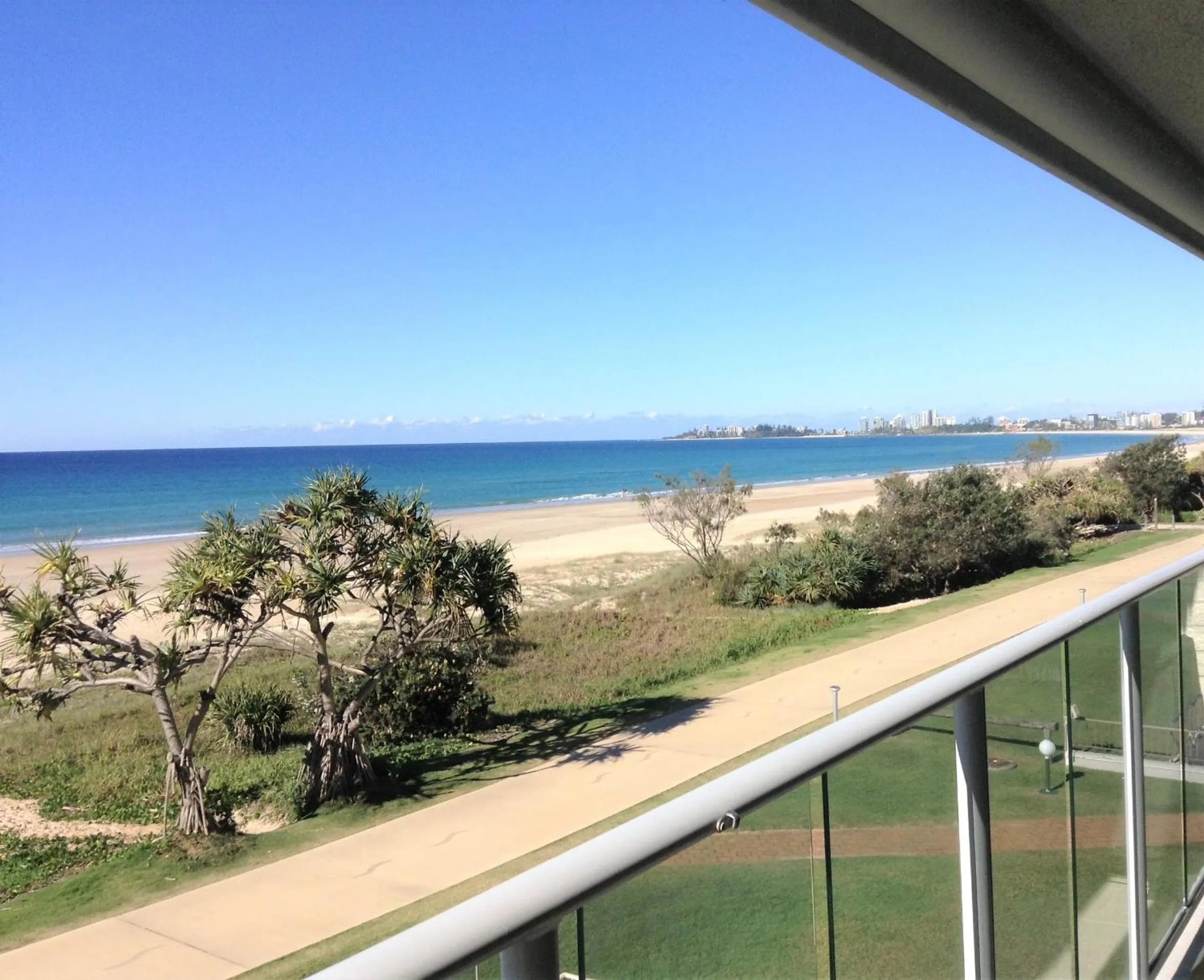 Pacific Surf Absolute Beachfront Apartments