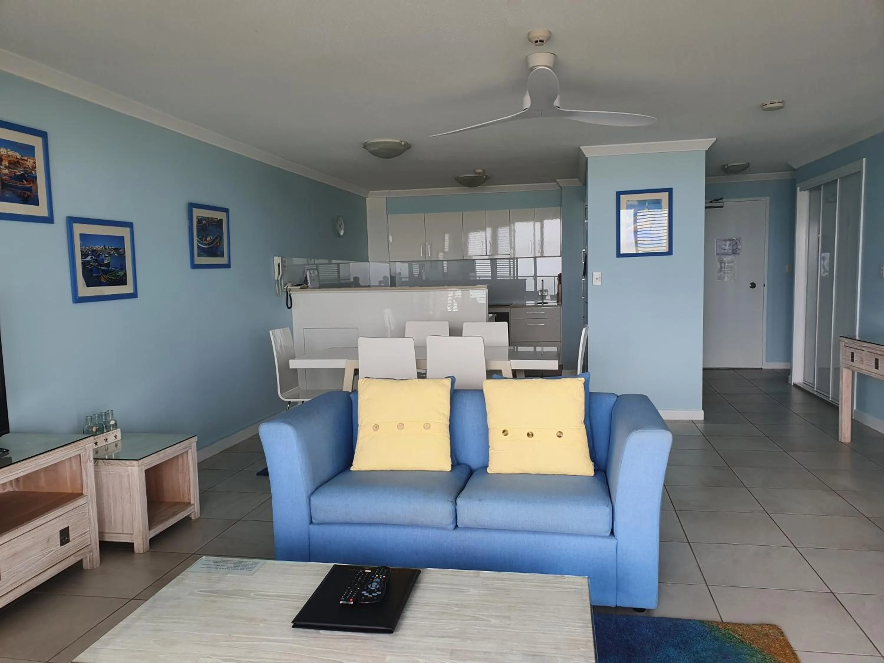 Pacific Surf Absolute Beachfront Apartments