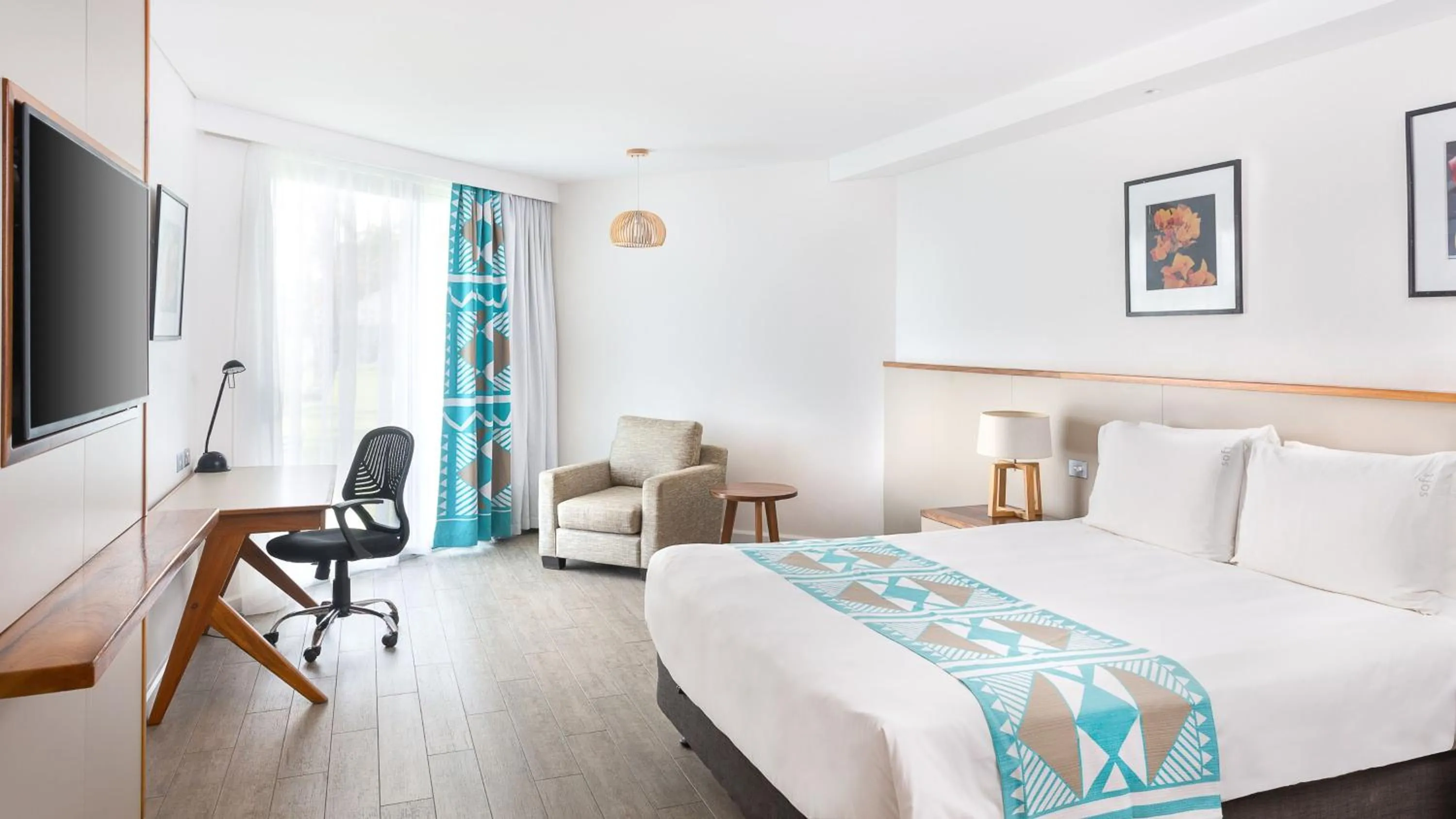 Photo of the whole room, Bed in Holiday Inn Suva by IHG