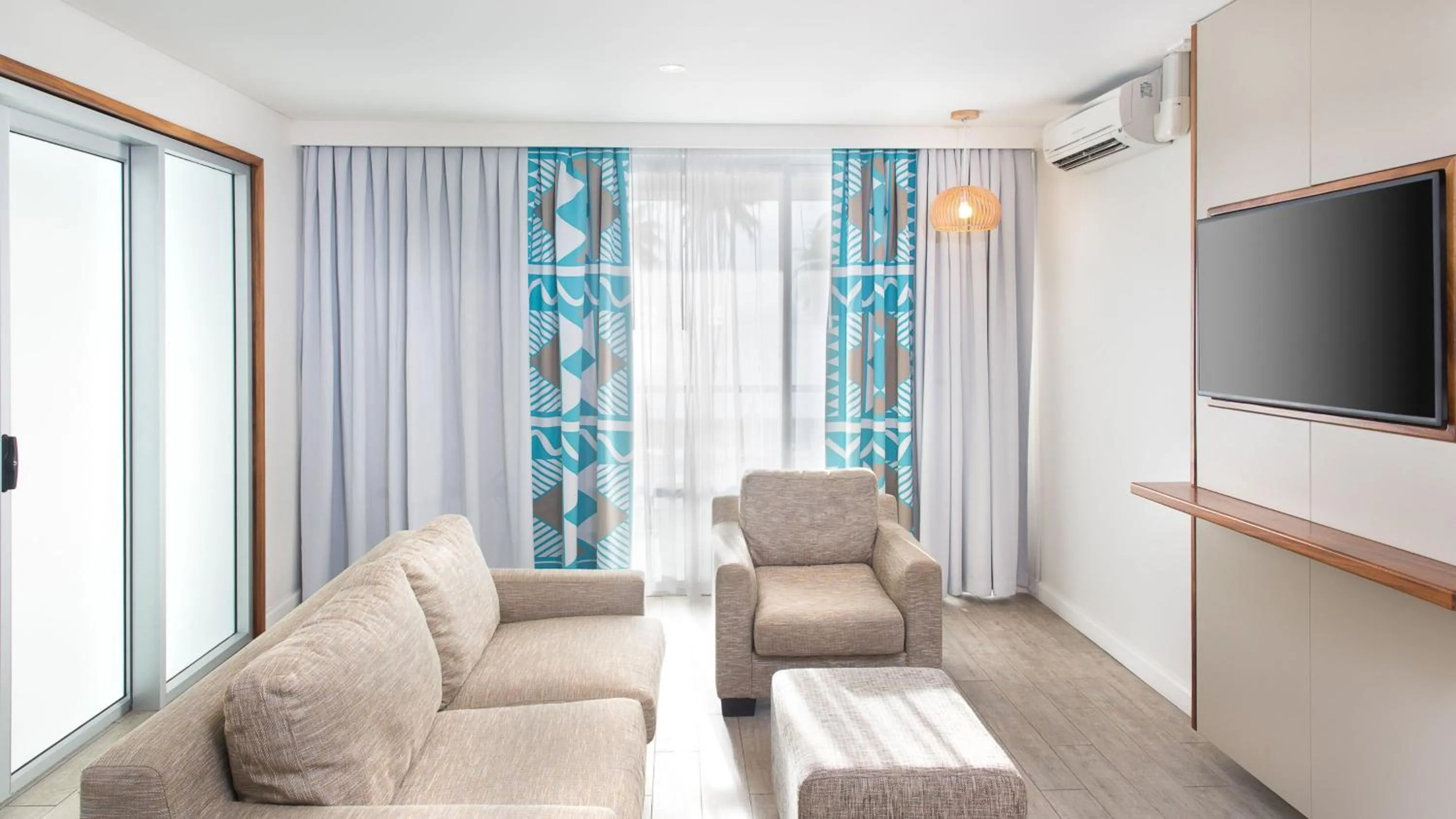 Photo of the whole room in Holiday Inn Suva by IHG