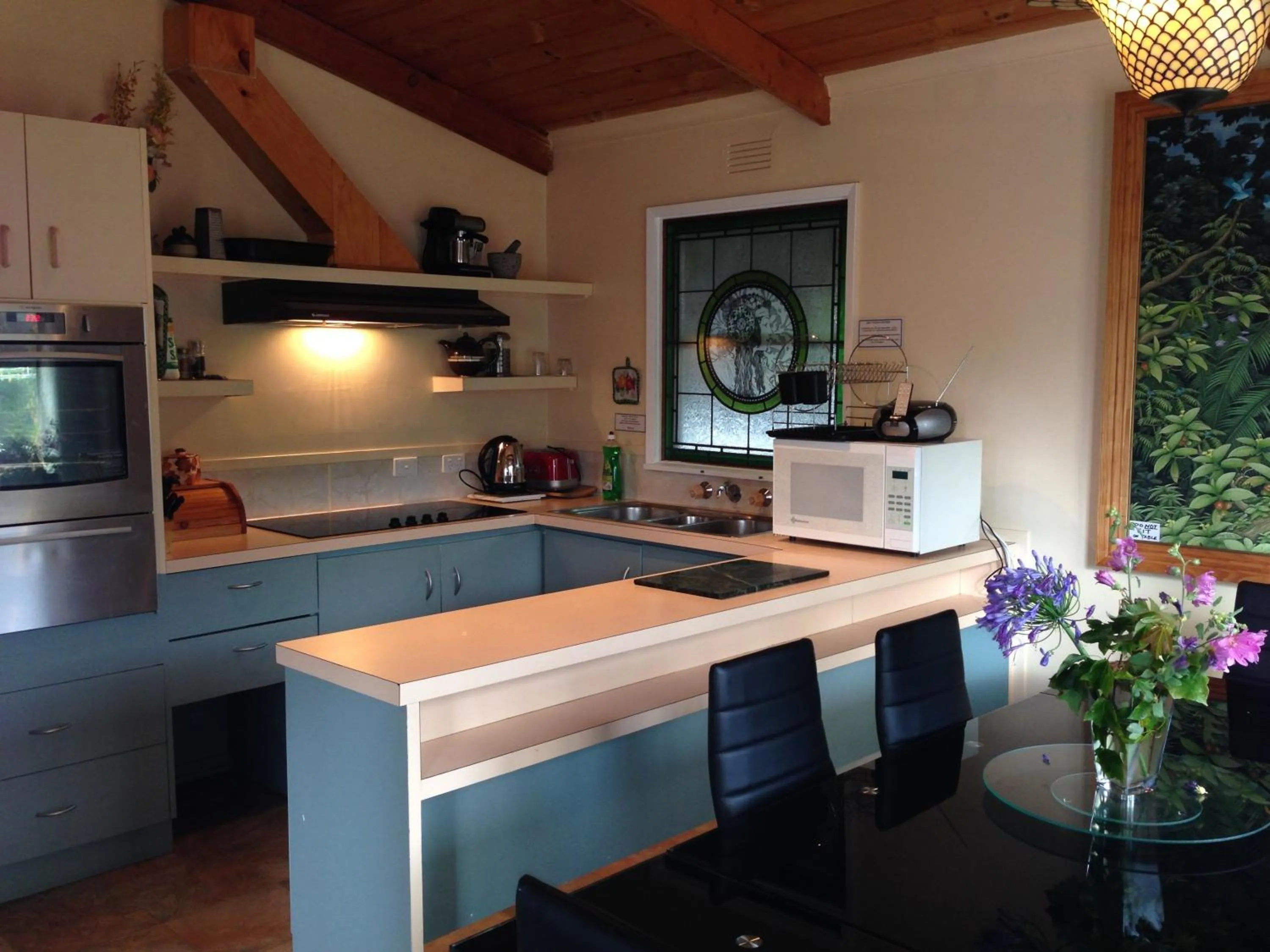 Kitchen or kitchenette in AAA Granary Accommodation