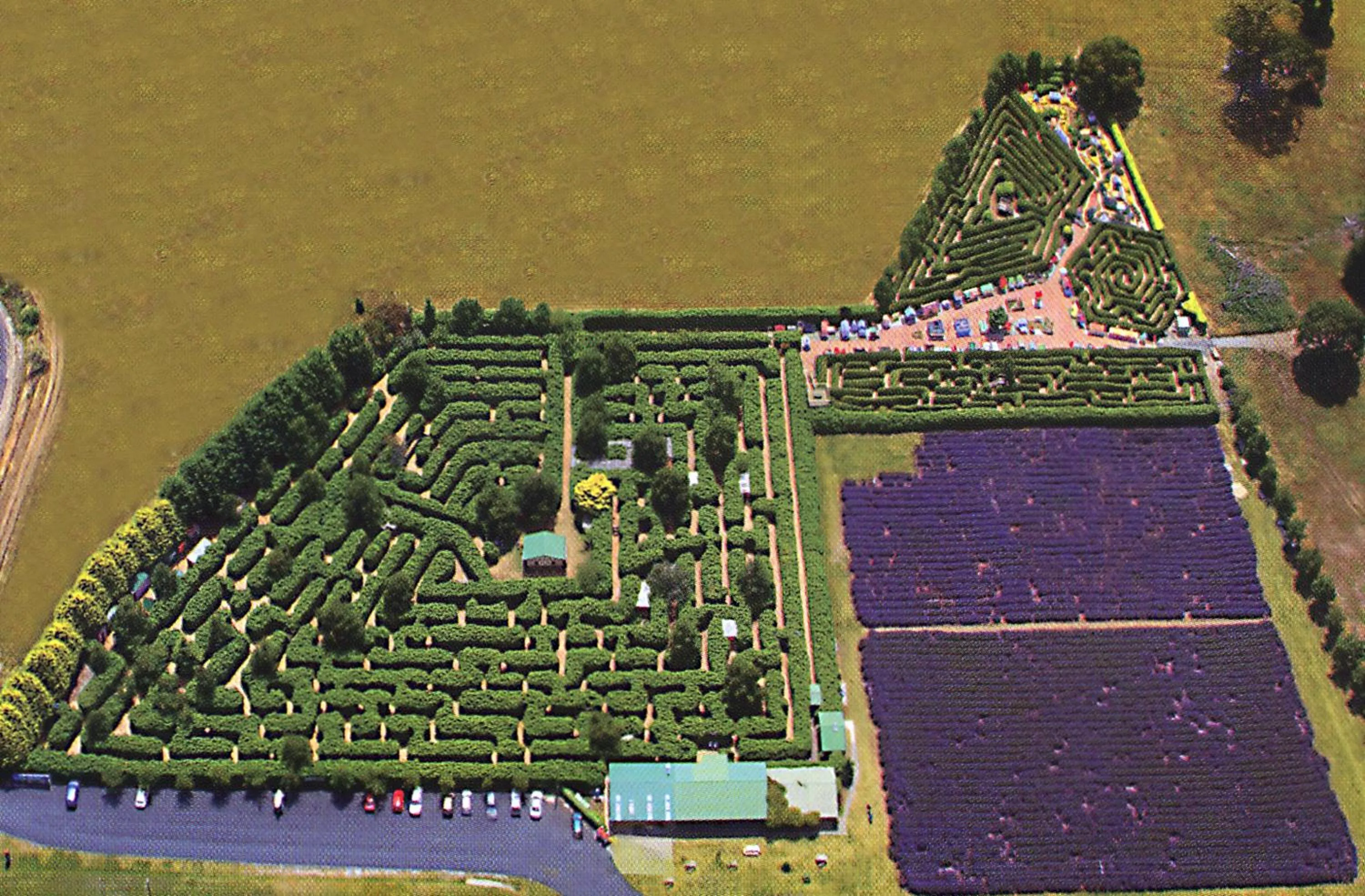 Restaurant/places to eat in AAA Granary Accommodation