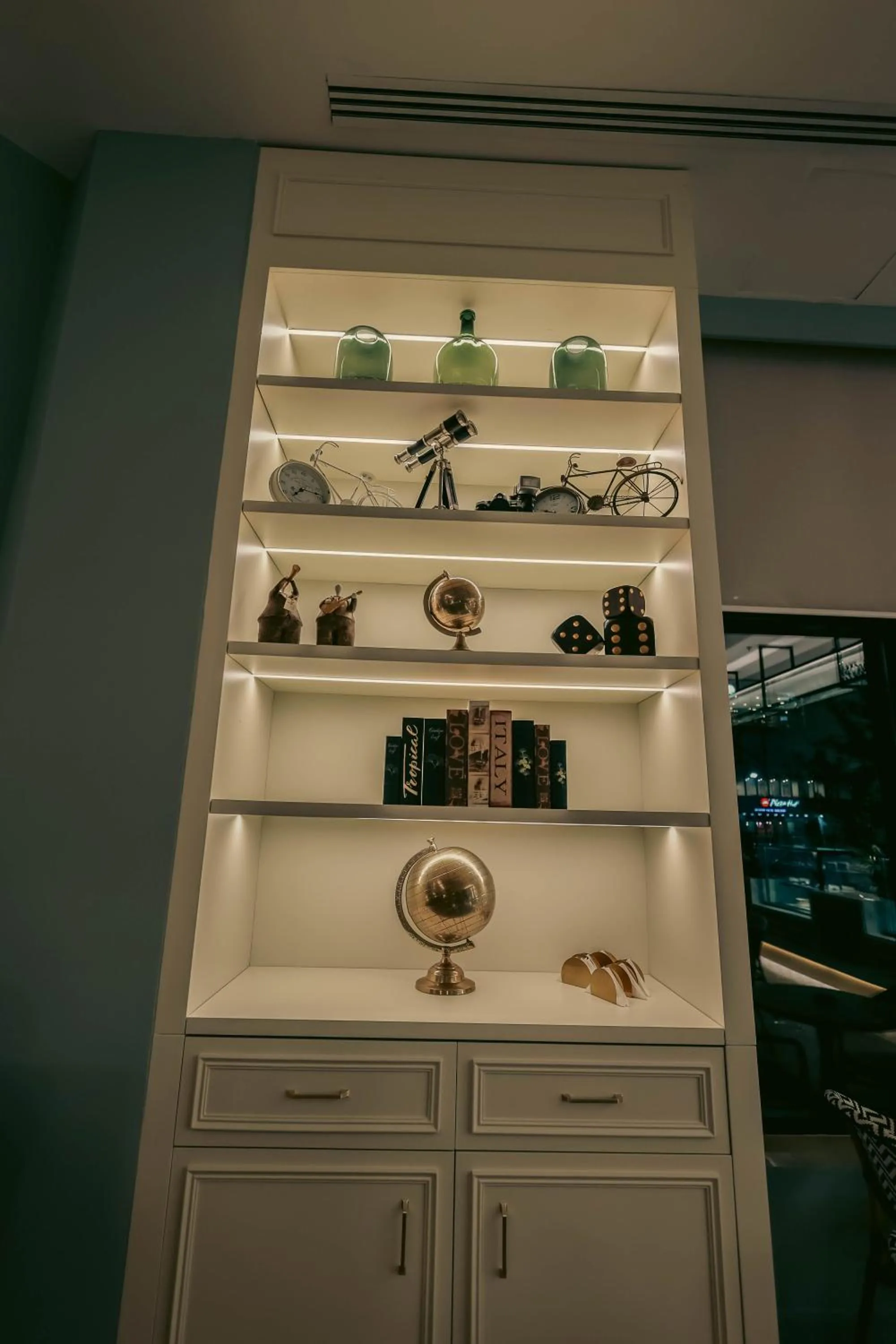 Restaurant/places to eat in Millennium Palestine Ramallah