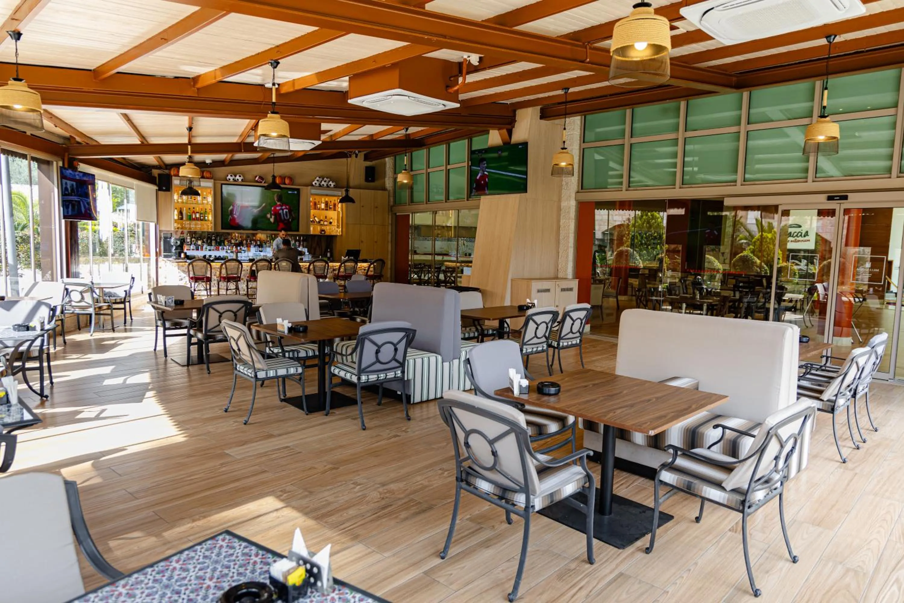 Restaurant/places to eat in Millennium Palestine Ramallah