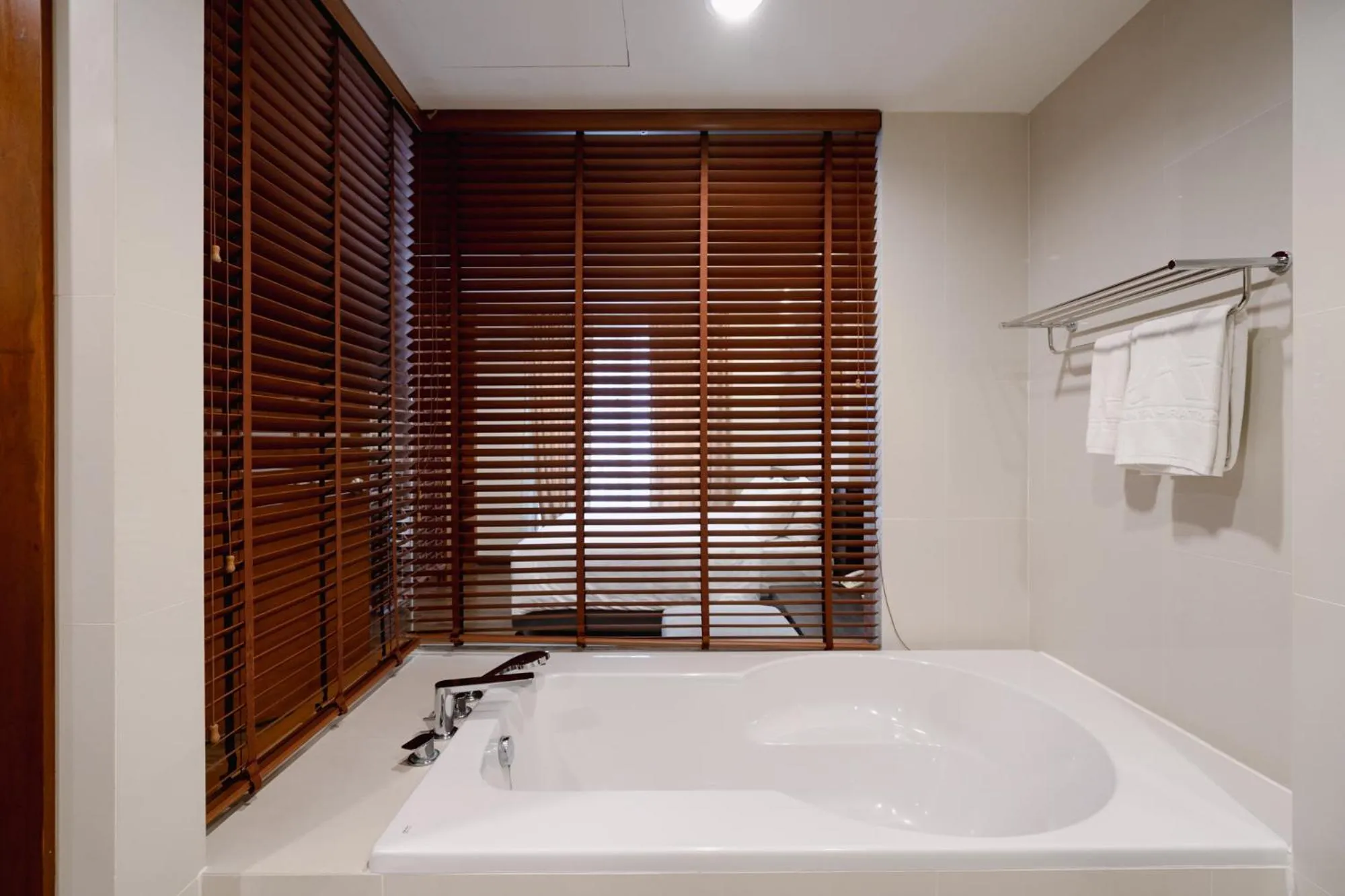 Bathroom in Amanta Hotel & Residence Ratchada