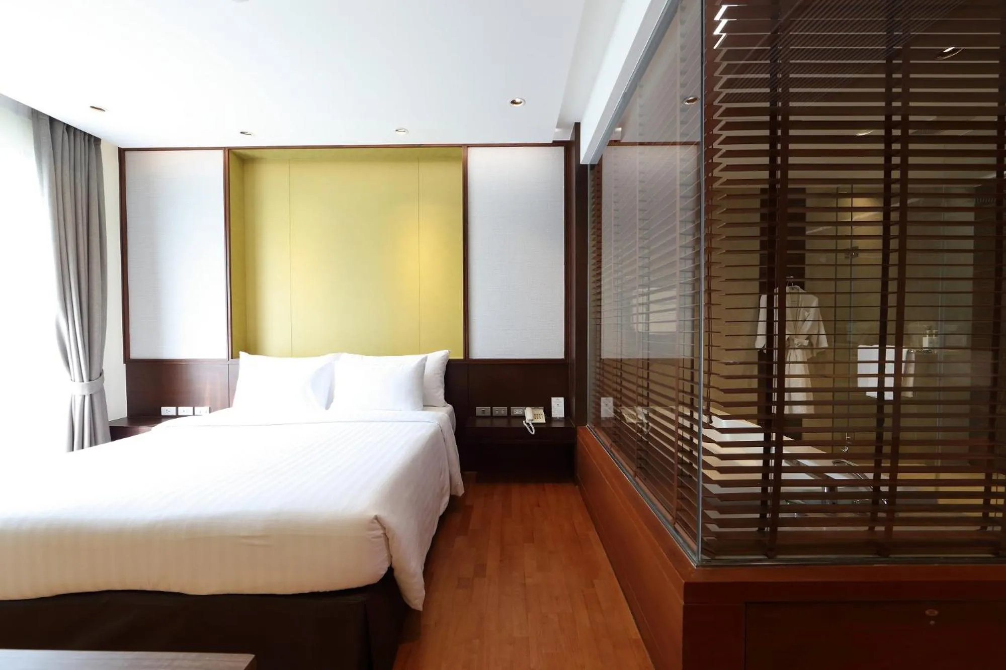 Bed in Amanta Hotel & Residence Ratchada