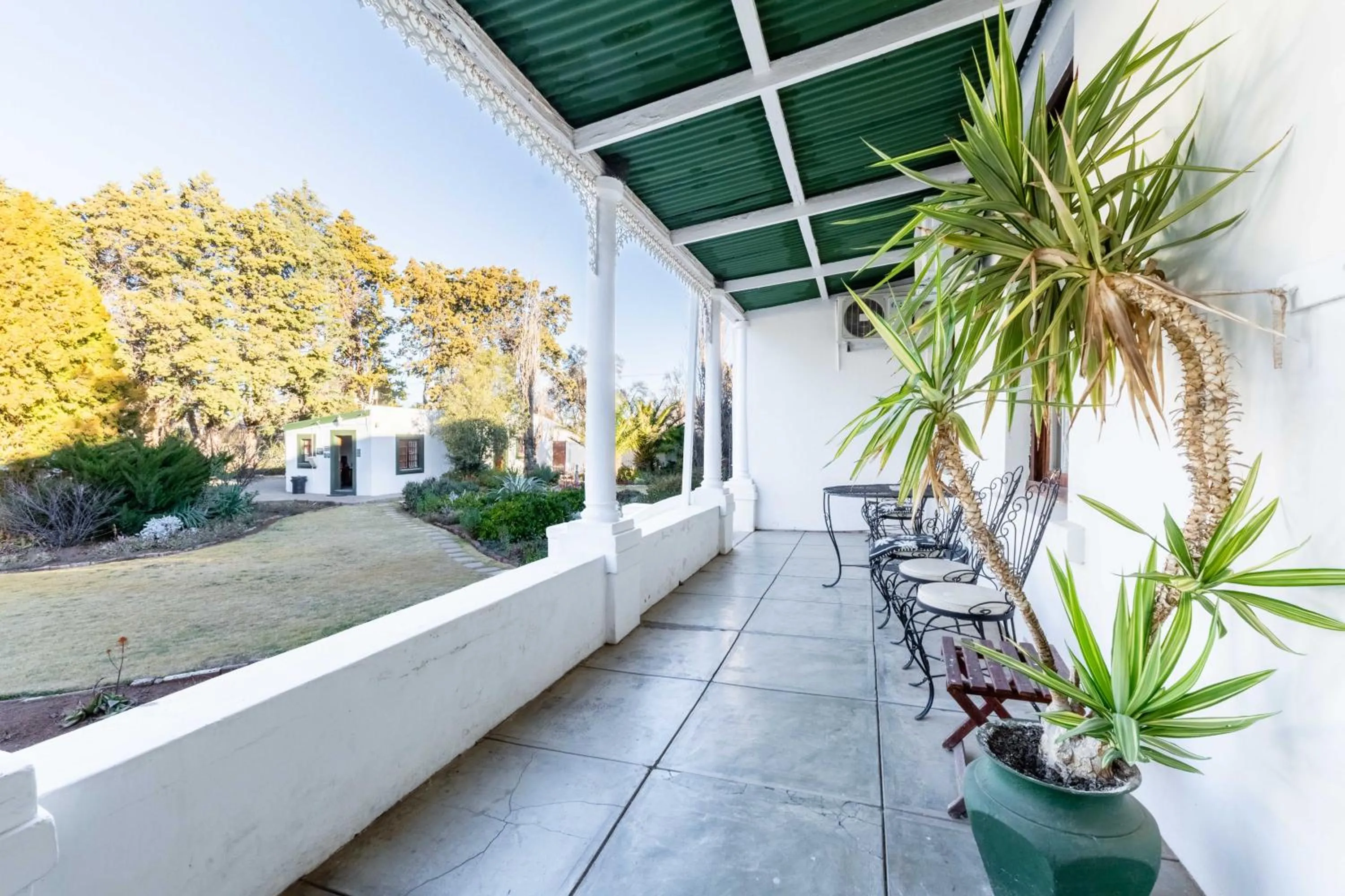 Karoo Ouberg Guest Lodge