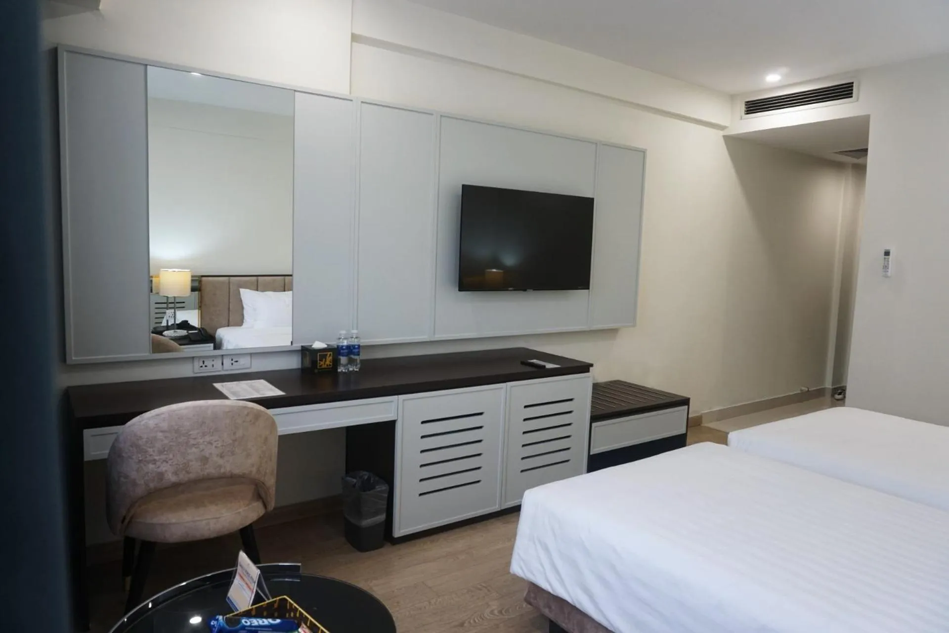 Bed in Bao Son International Hotel