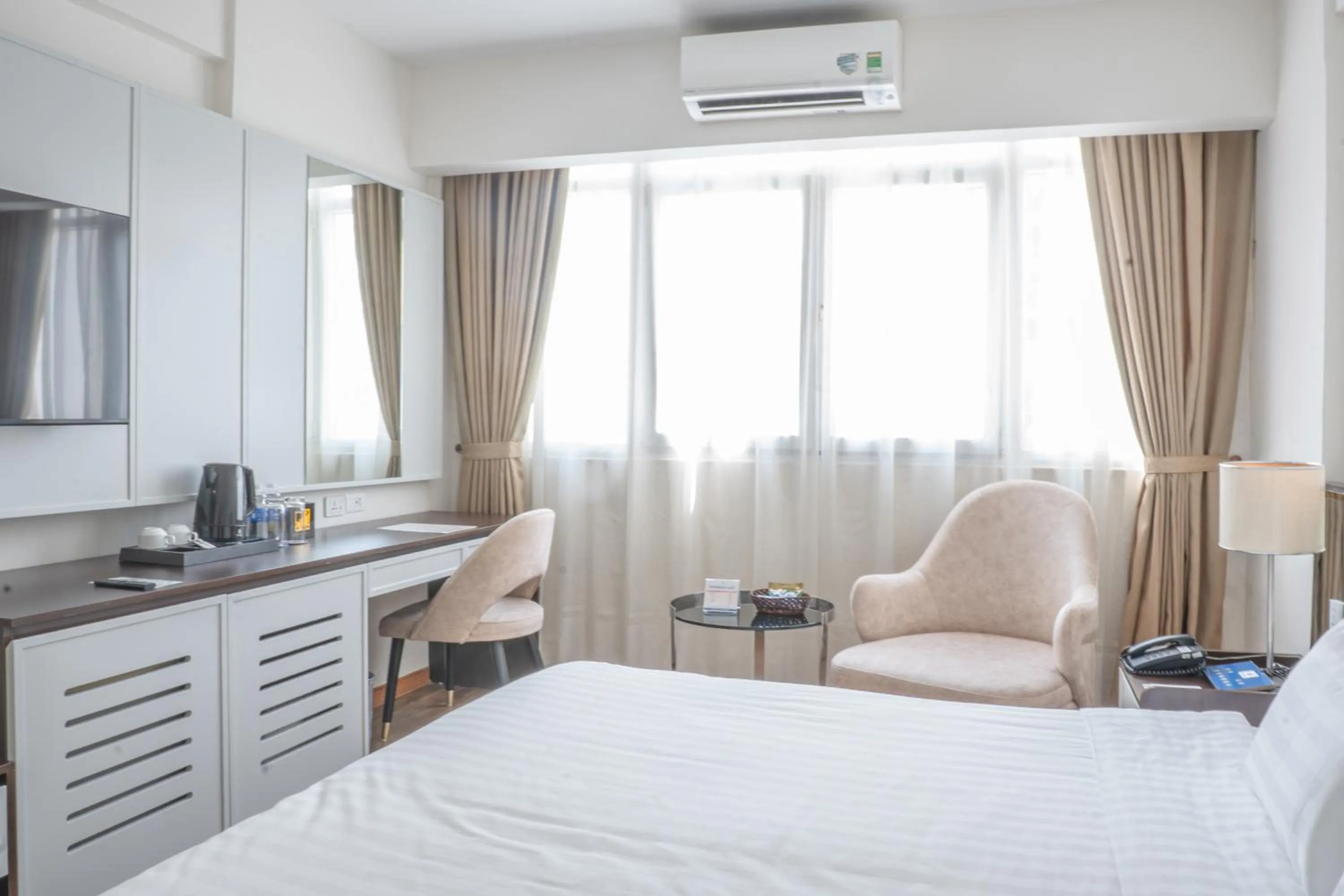 Bed in Bao Son International Hotel