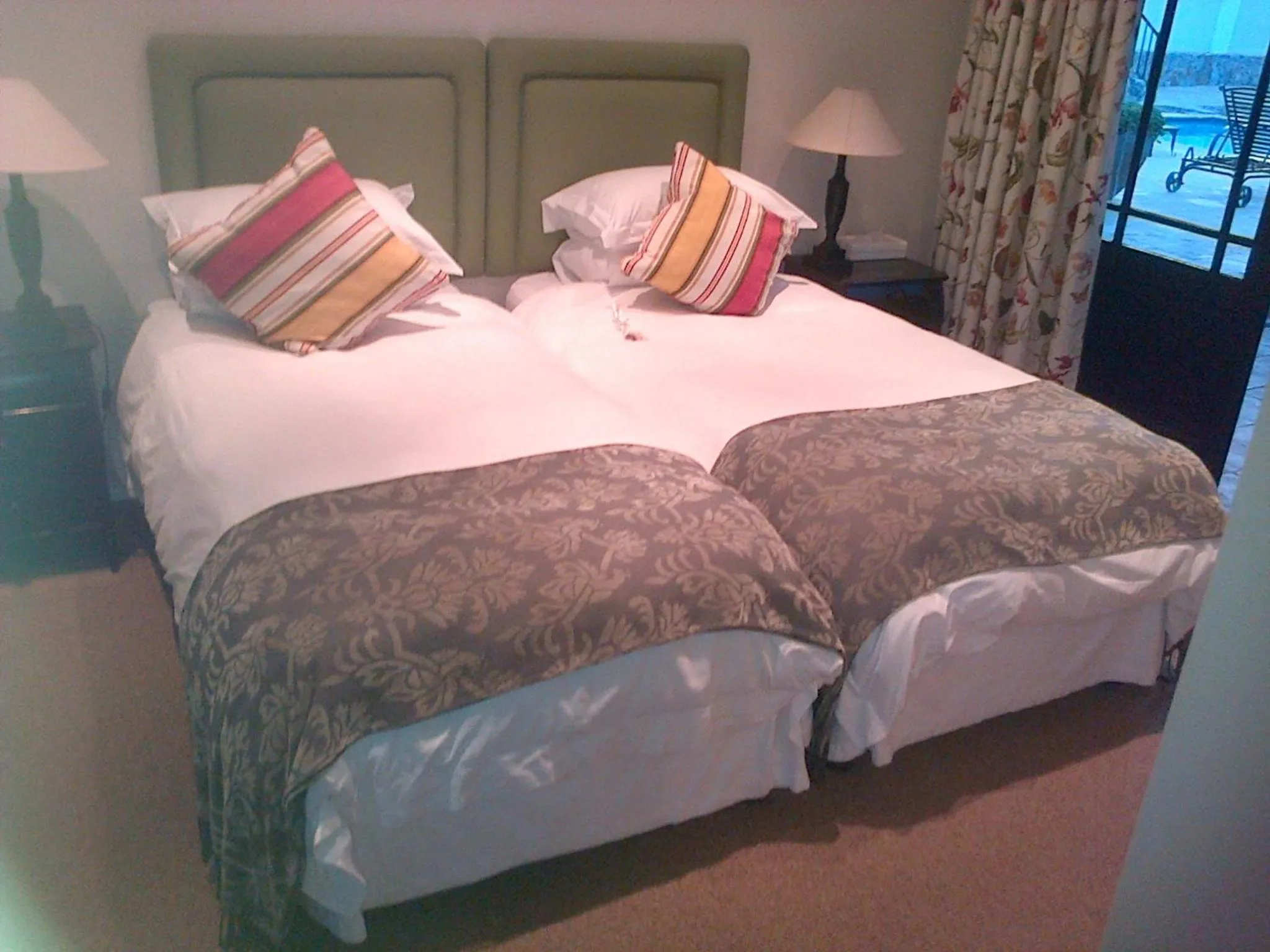 Bed in Pelagus Guest House