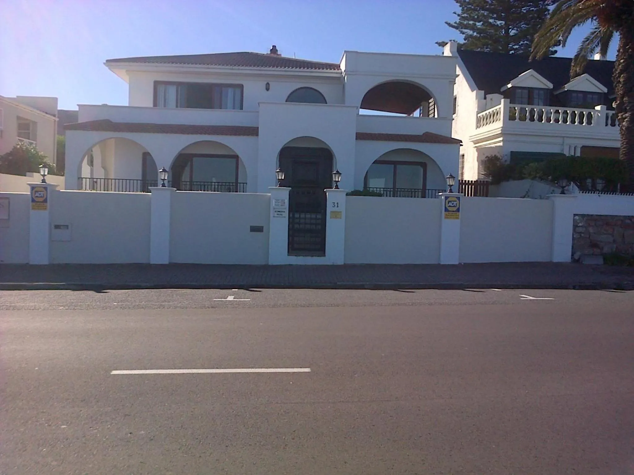 Facade/entrance in Pelagus Guest House