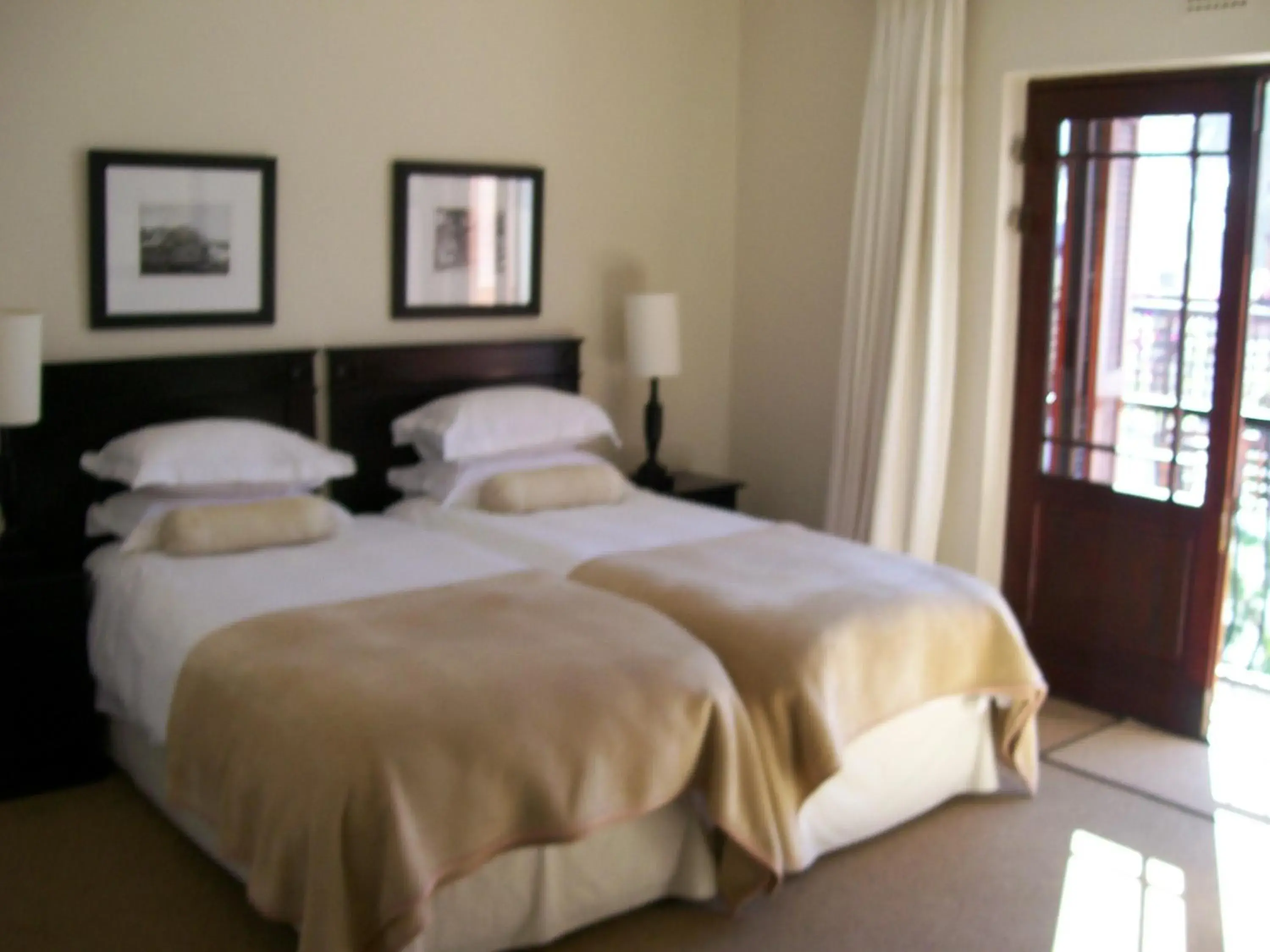 Twin Room - single occupancy in Pelagus Guest House Twin Room - single occupancy in Pelagus Guest House