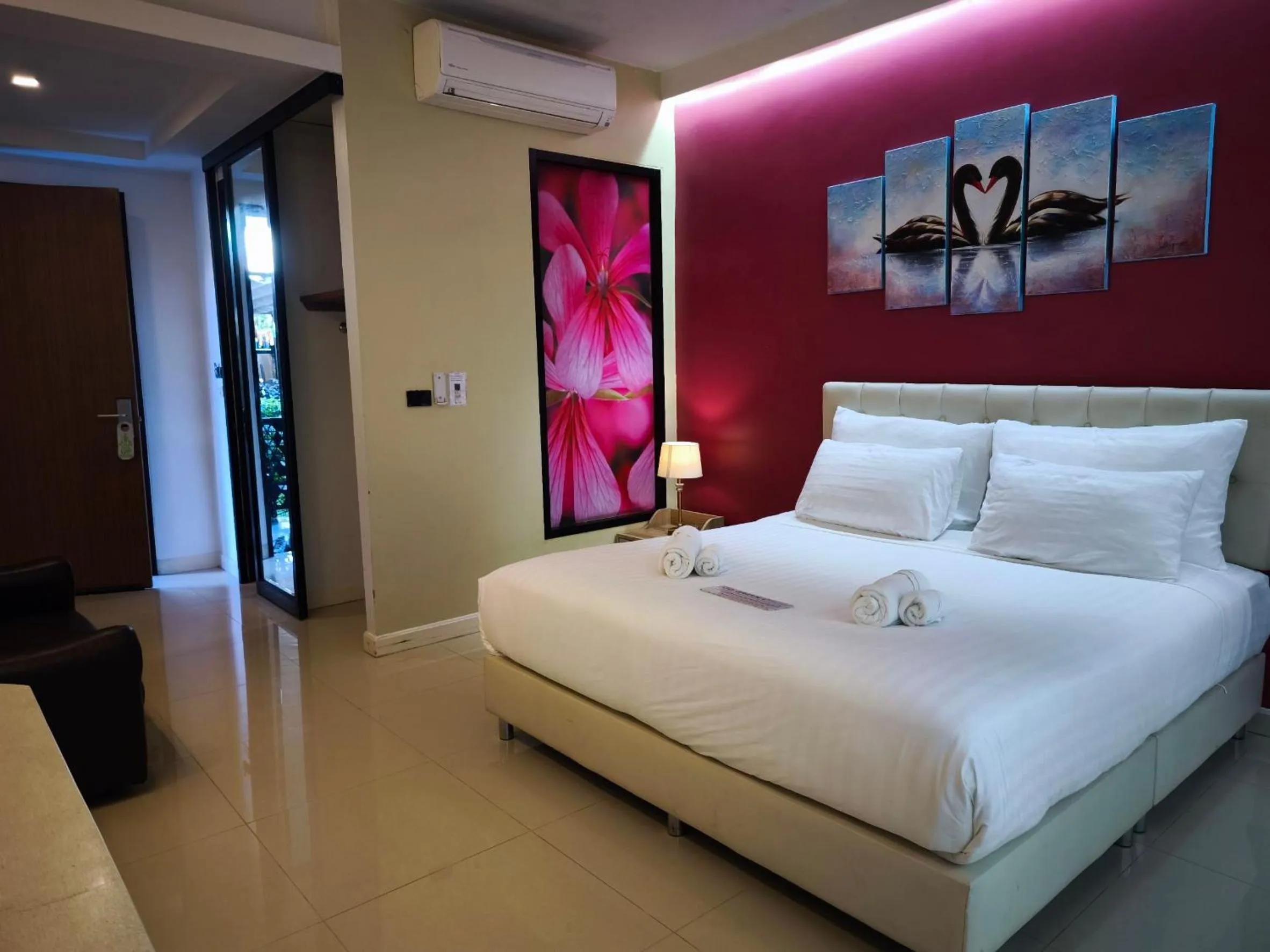 Bed in Namthong Nan Hotel