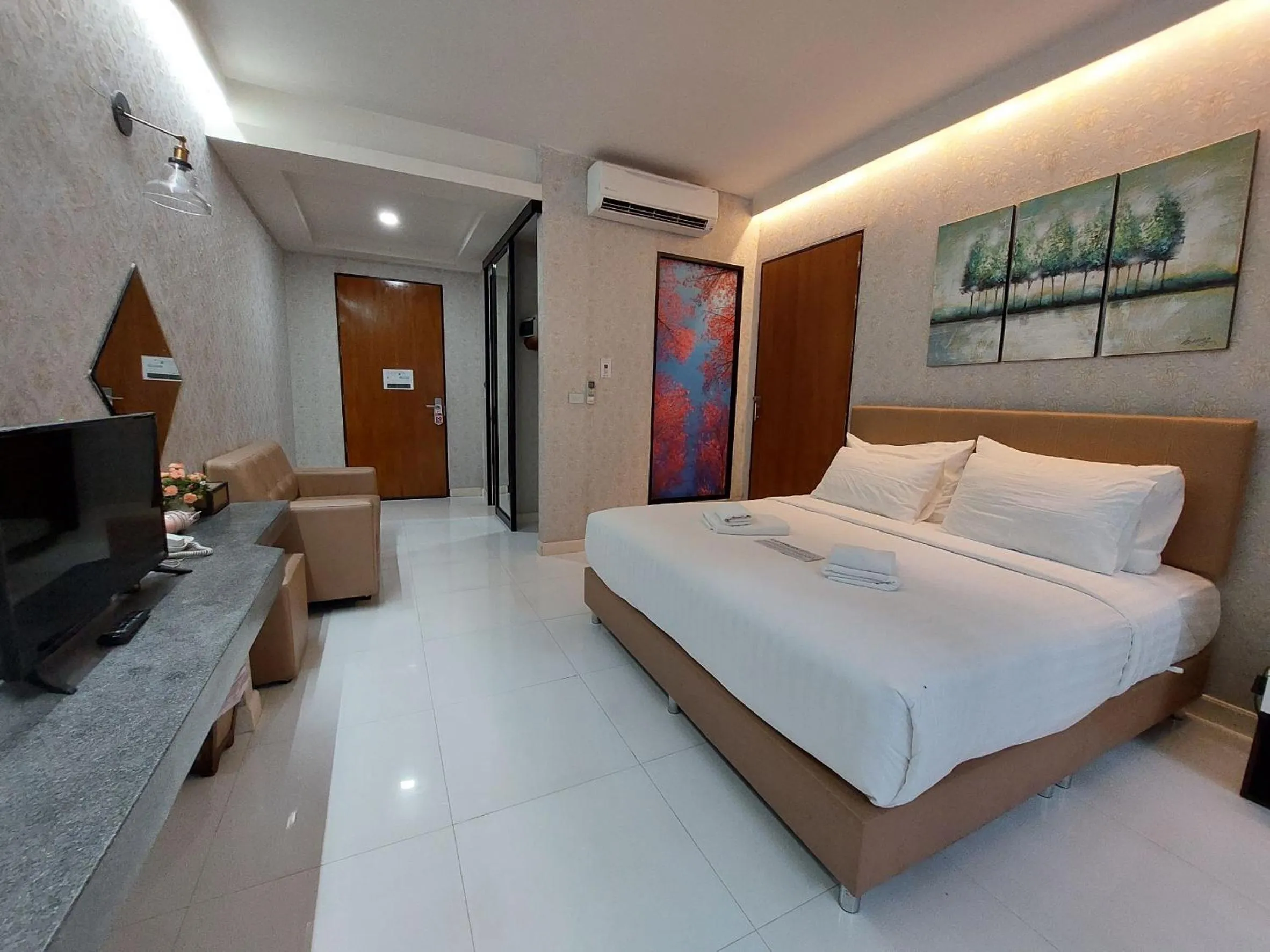 Bed in Namthong Nan Hotel