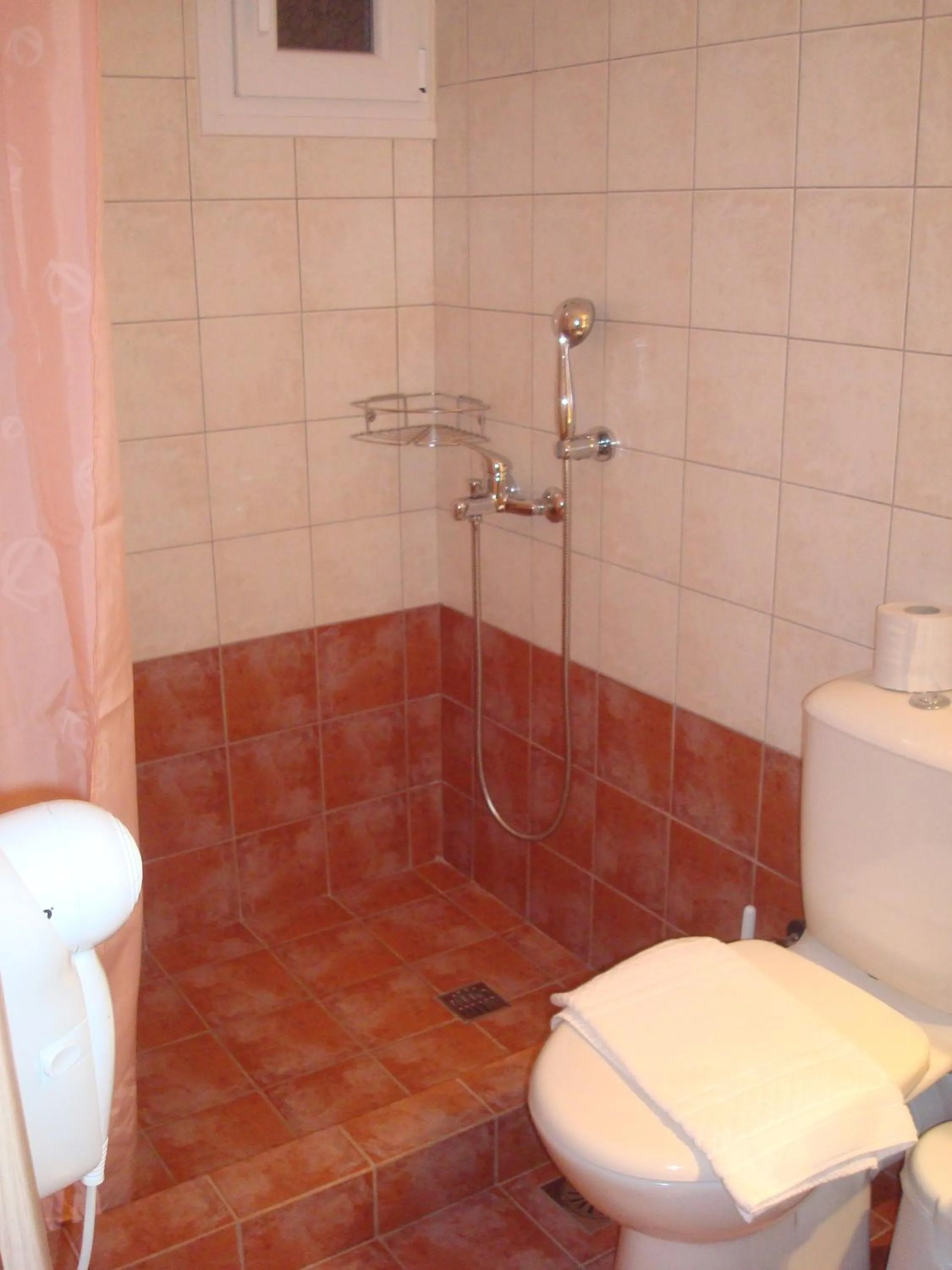 Toilet in Aigaio Studios tinos