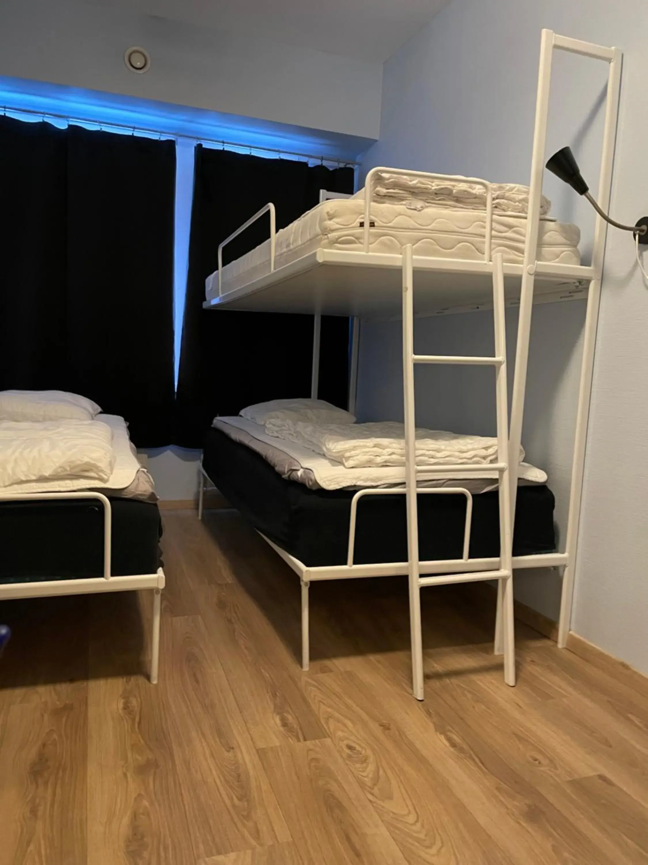 Triple Room with Shared Bathroom in Uppsala City Hostel Triple Room with Shared Bathroom in Uppsala City Hostel