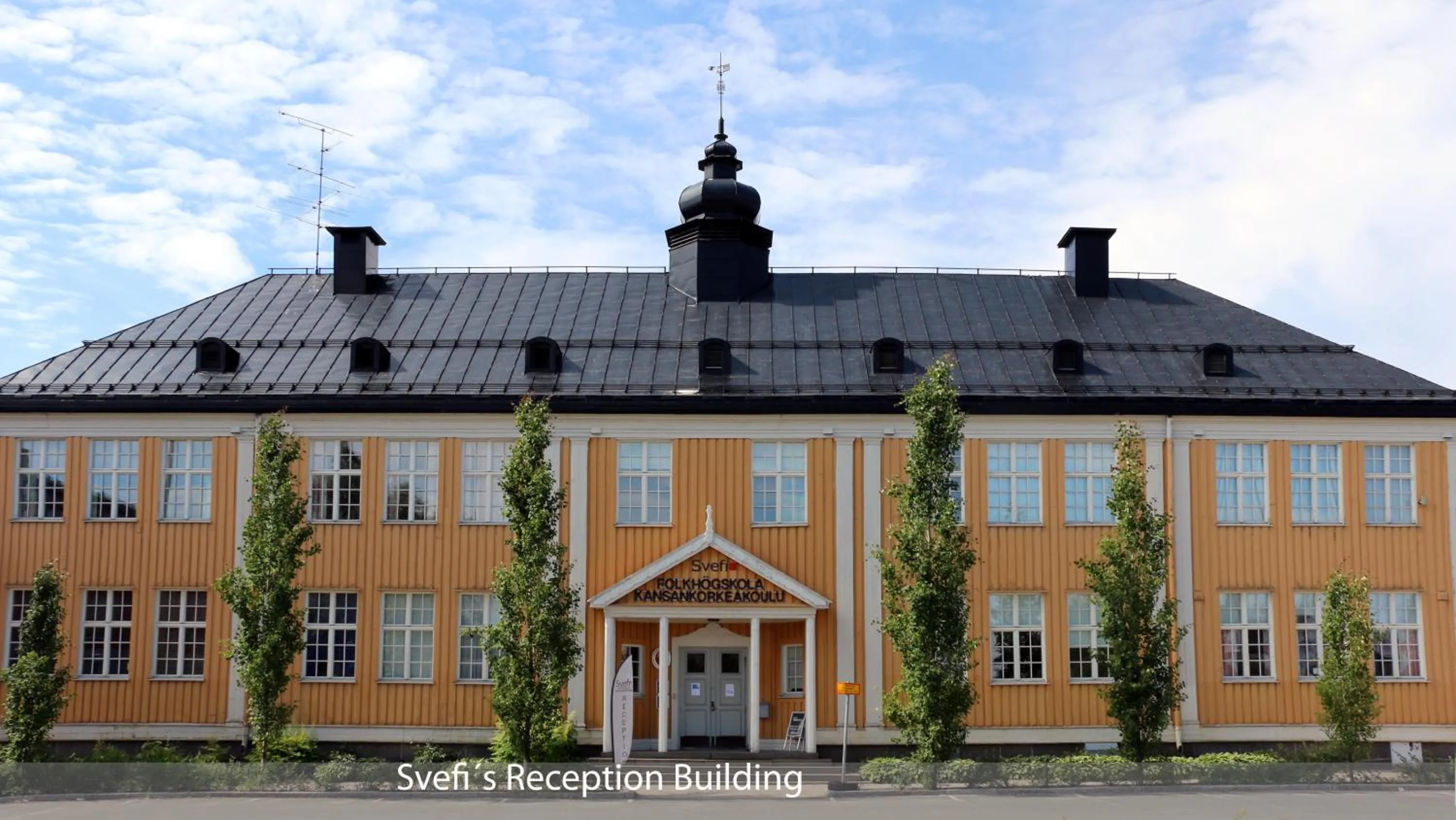 Facade/entrance in Svefi Vandrarhem - Hostel