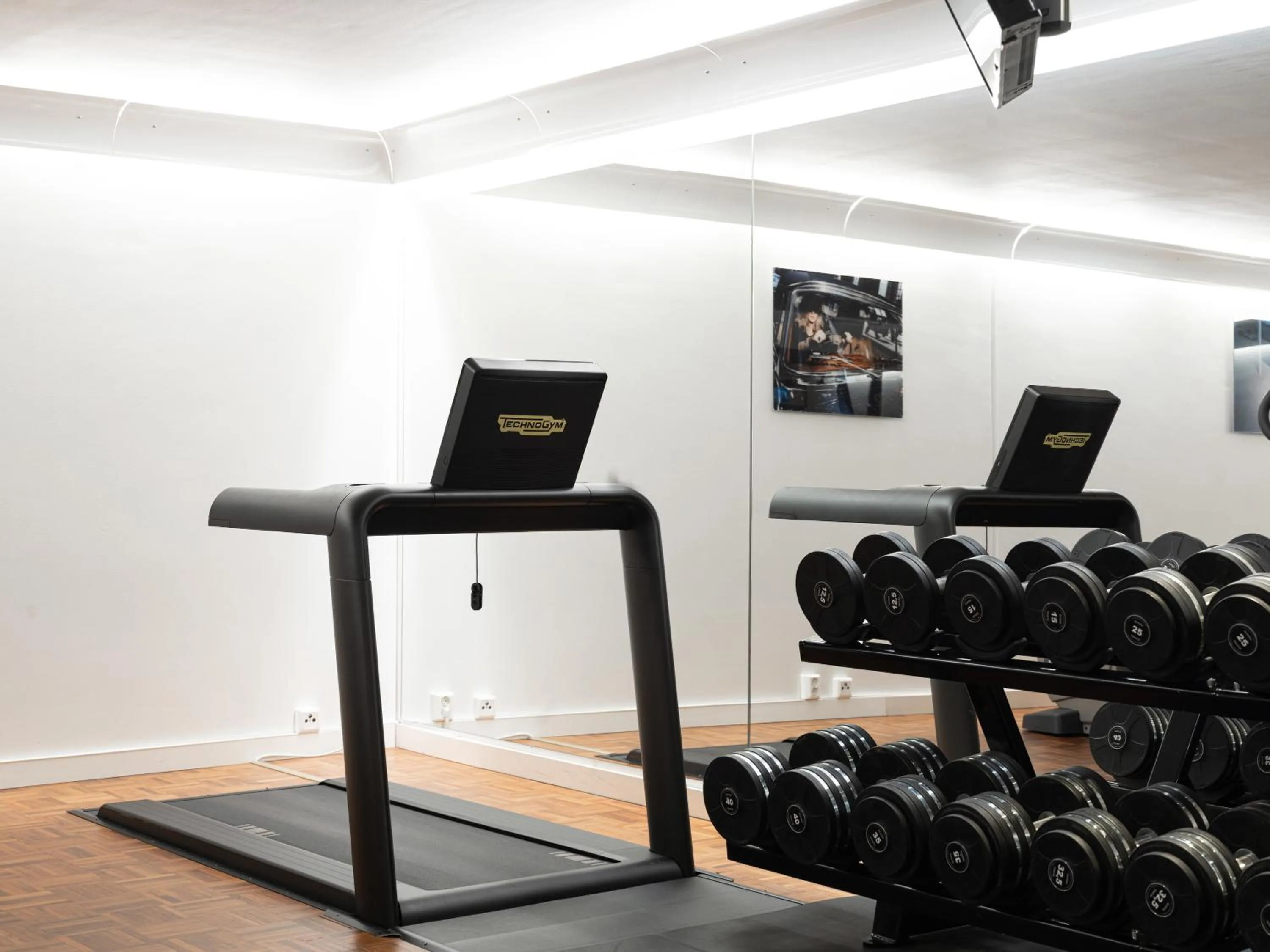 Fitness centre/facilities in Elite Eden Park Hotel
