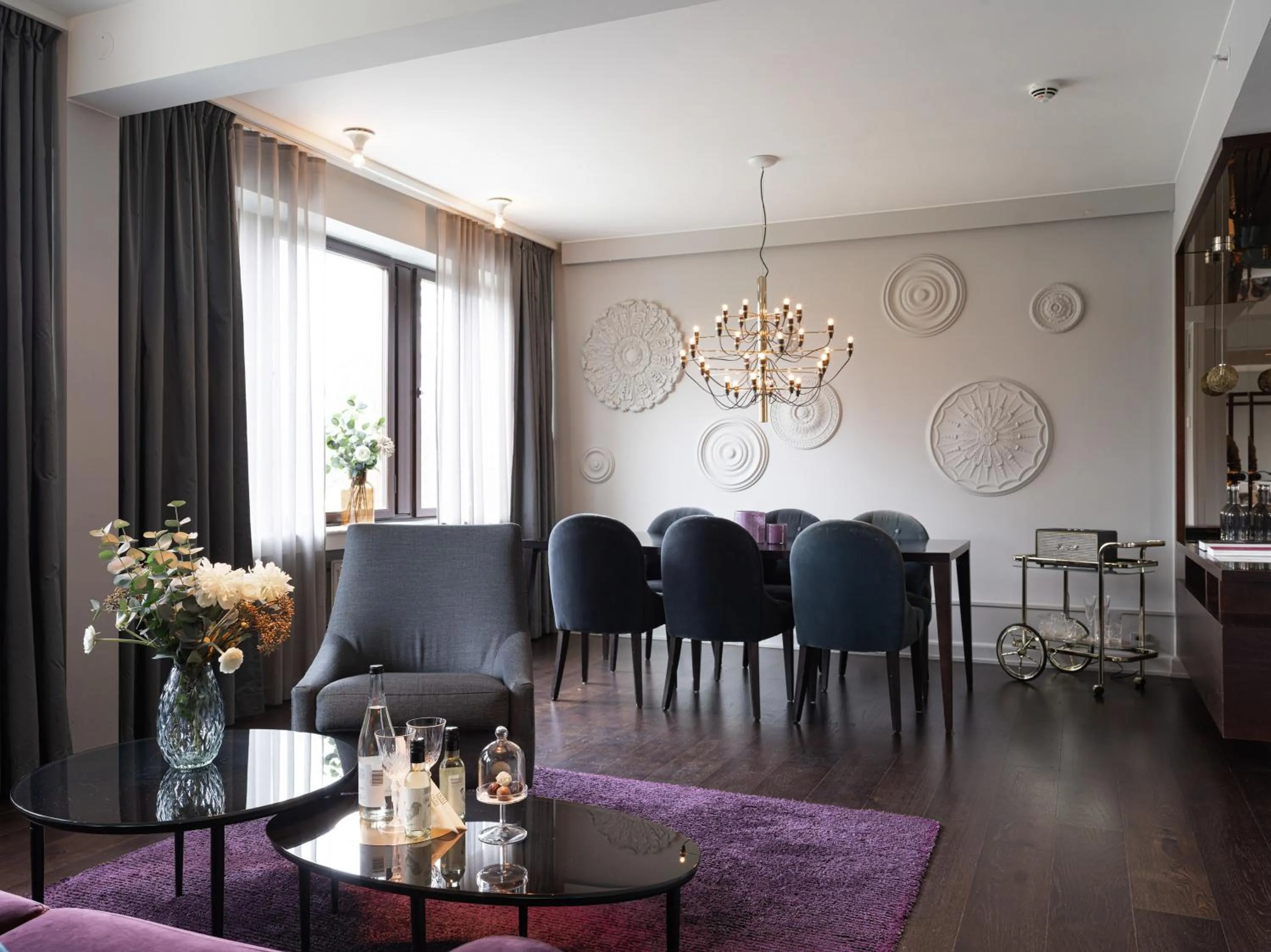 Living room in Elite Eden Park Hotel