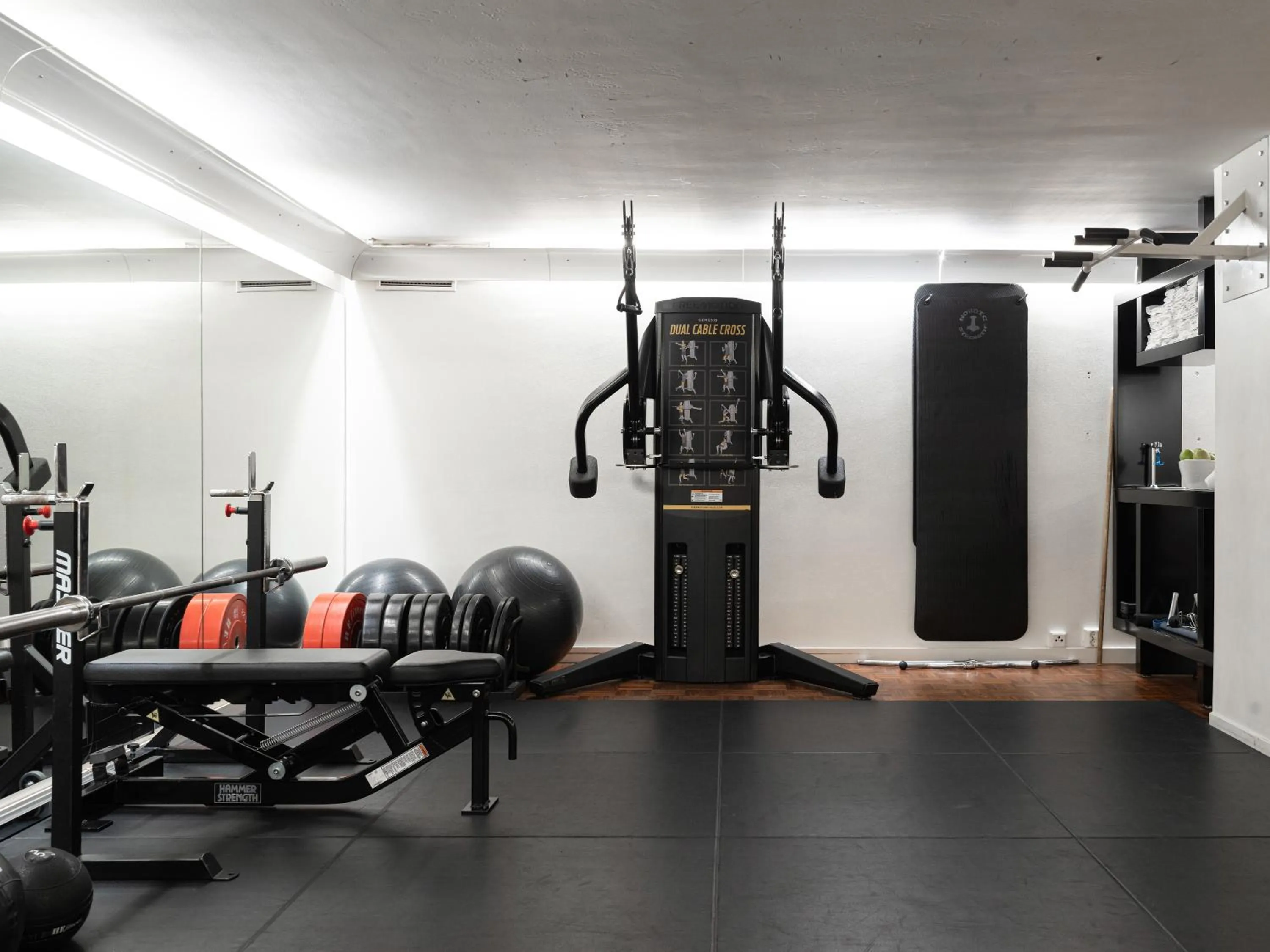 Fitness centre/facilities in Elite Eden Park Hotel