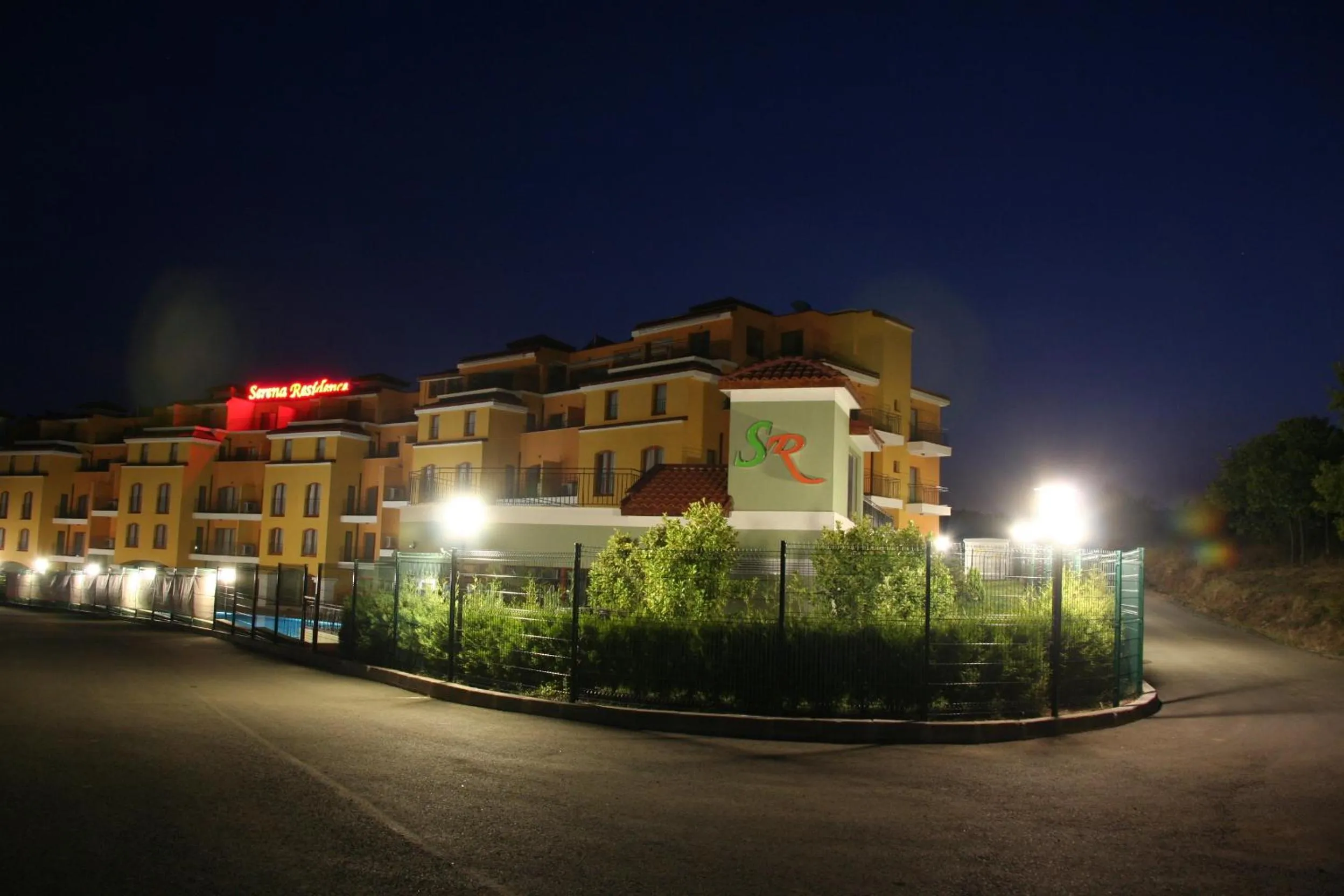 Night in Serena Residence Aparthotel