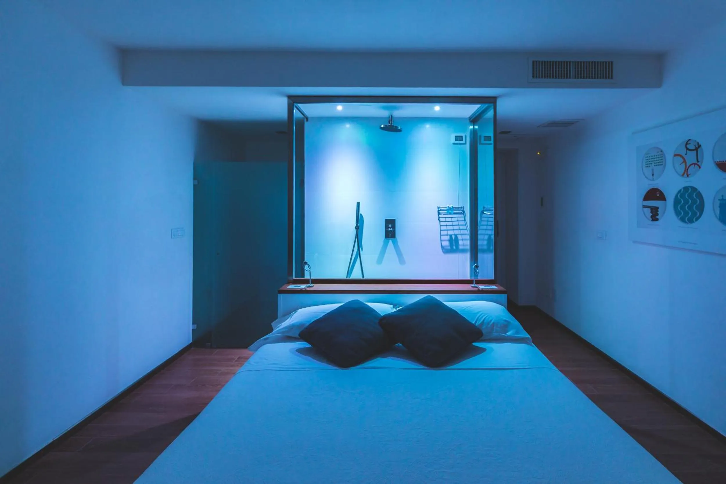 Bed in Beauty Beach Villa