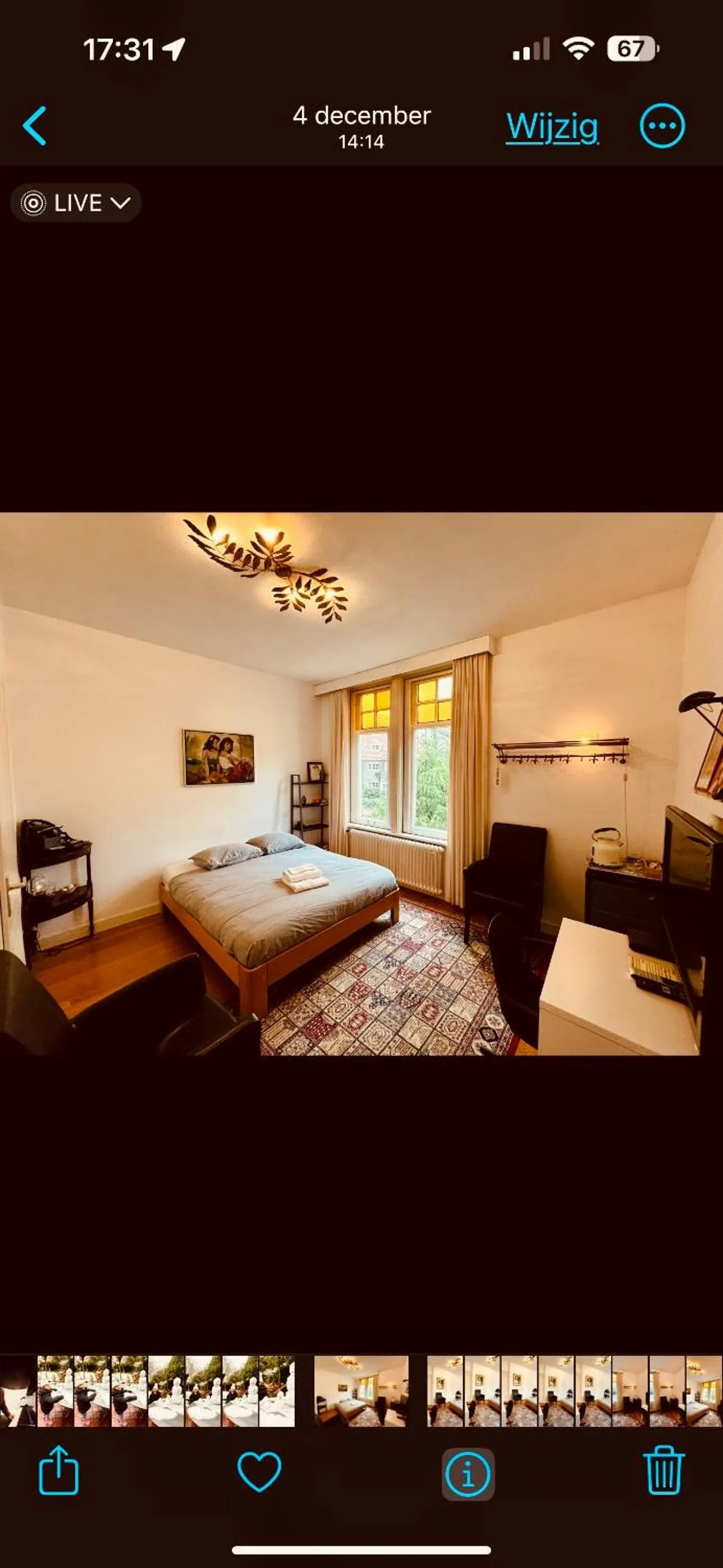 Bed in Boutiquehotel Sycamore - Protected City View - Free Parking