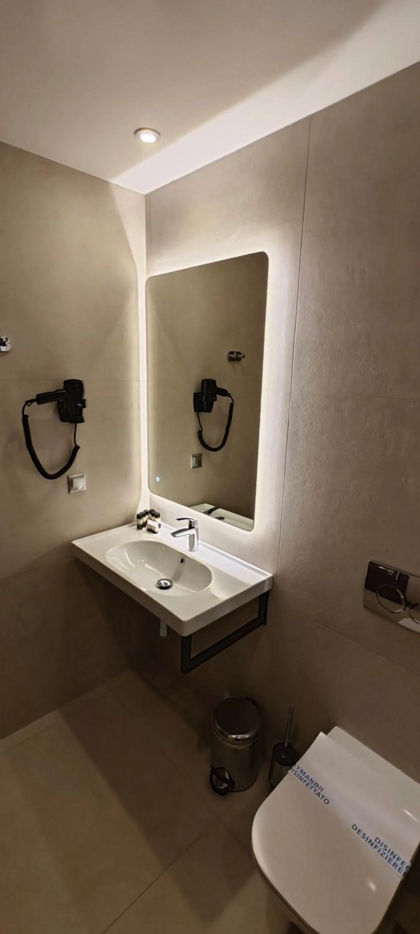 Bathroom in Sunset Hotel