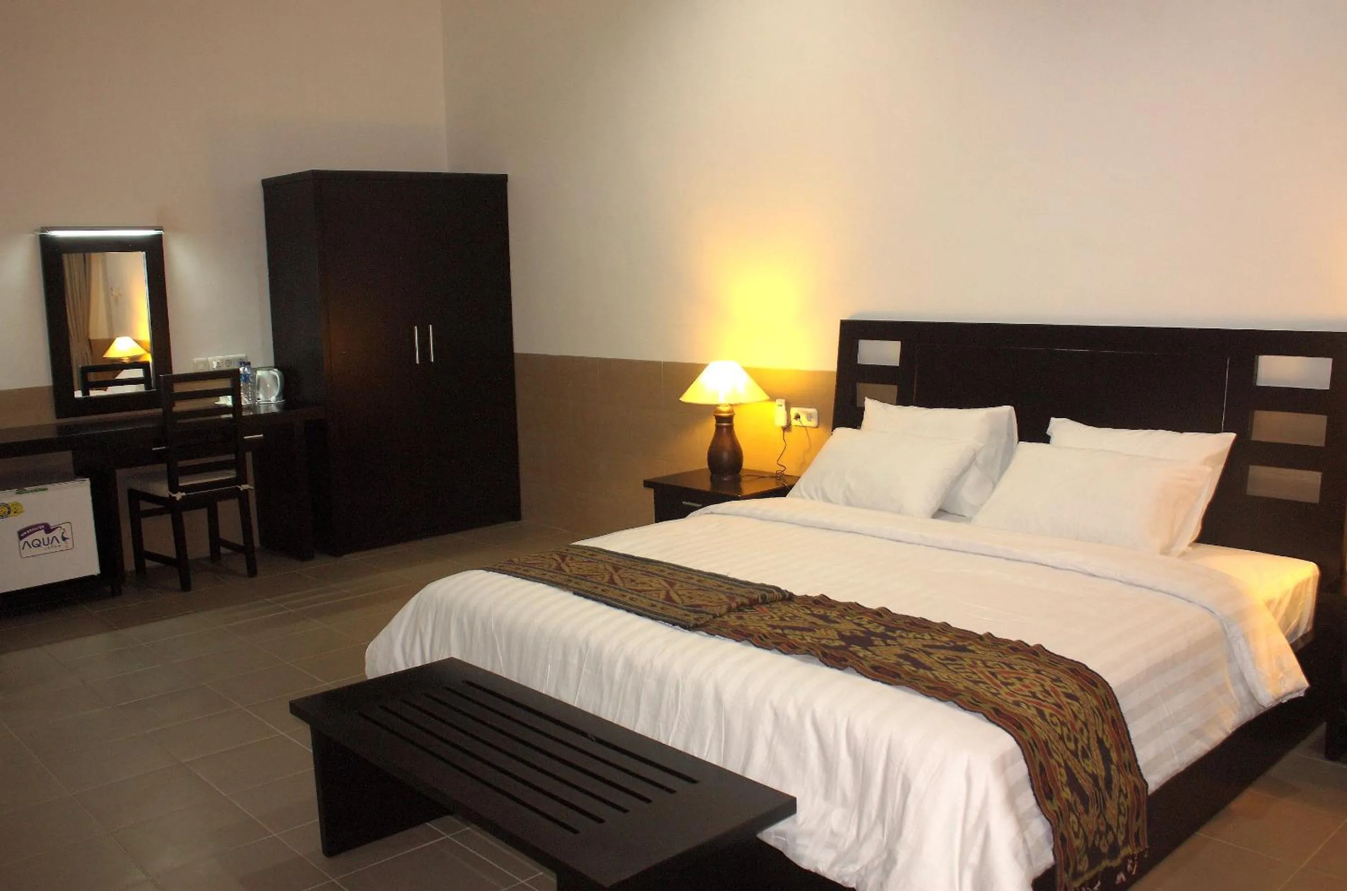 Photo of the whole room, Bed in Tulamben Dive Resort