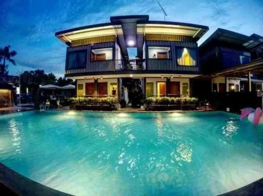 Kluang Container Swimming Pool Hotel