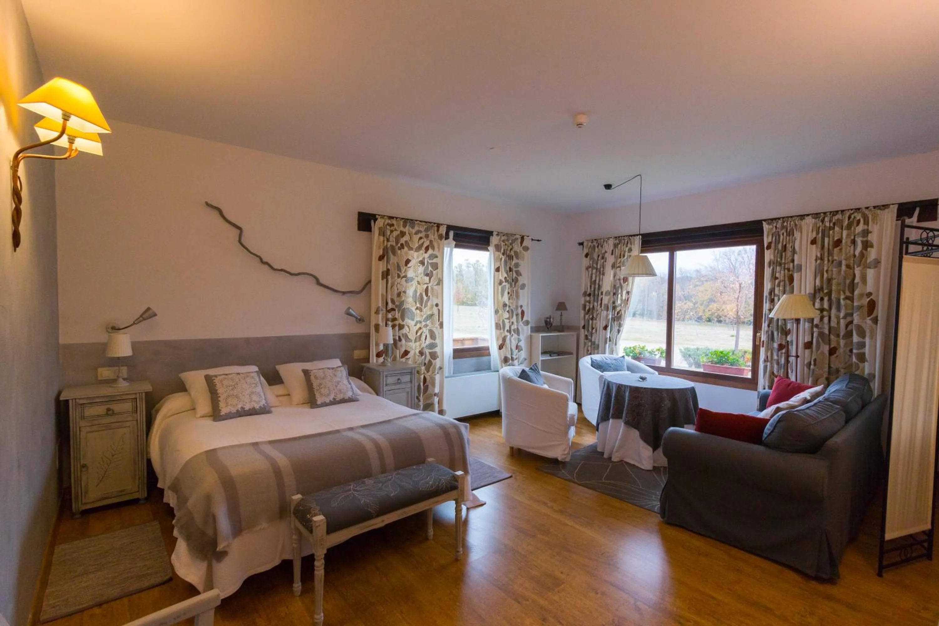 Photo of the whole room, Bed in Hotel Llano Tineo