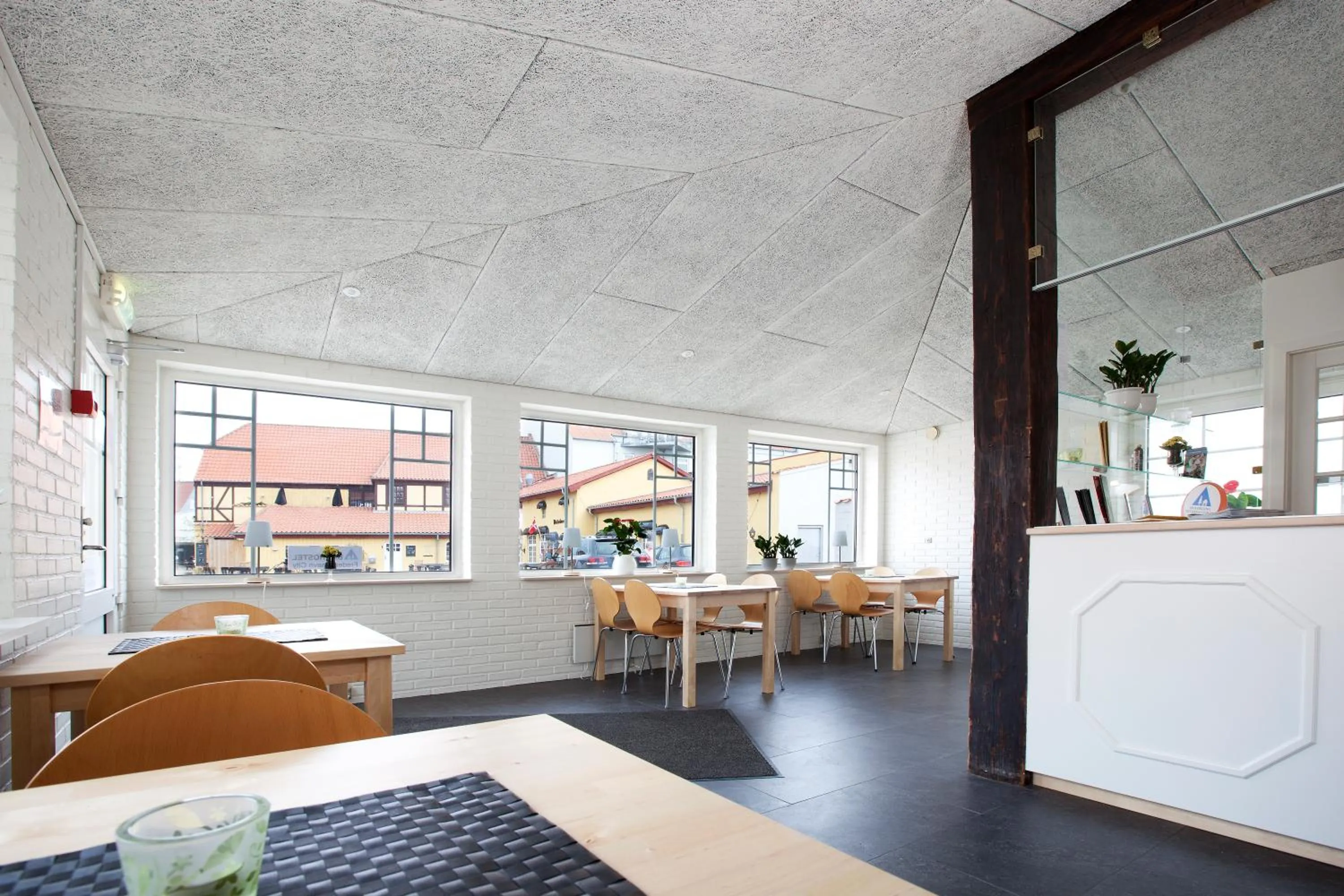 Lobby or reception in Danhostel Frederikshavn City