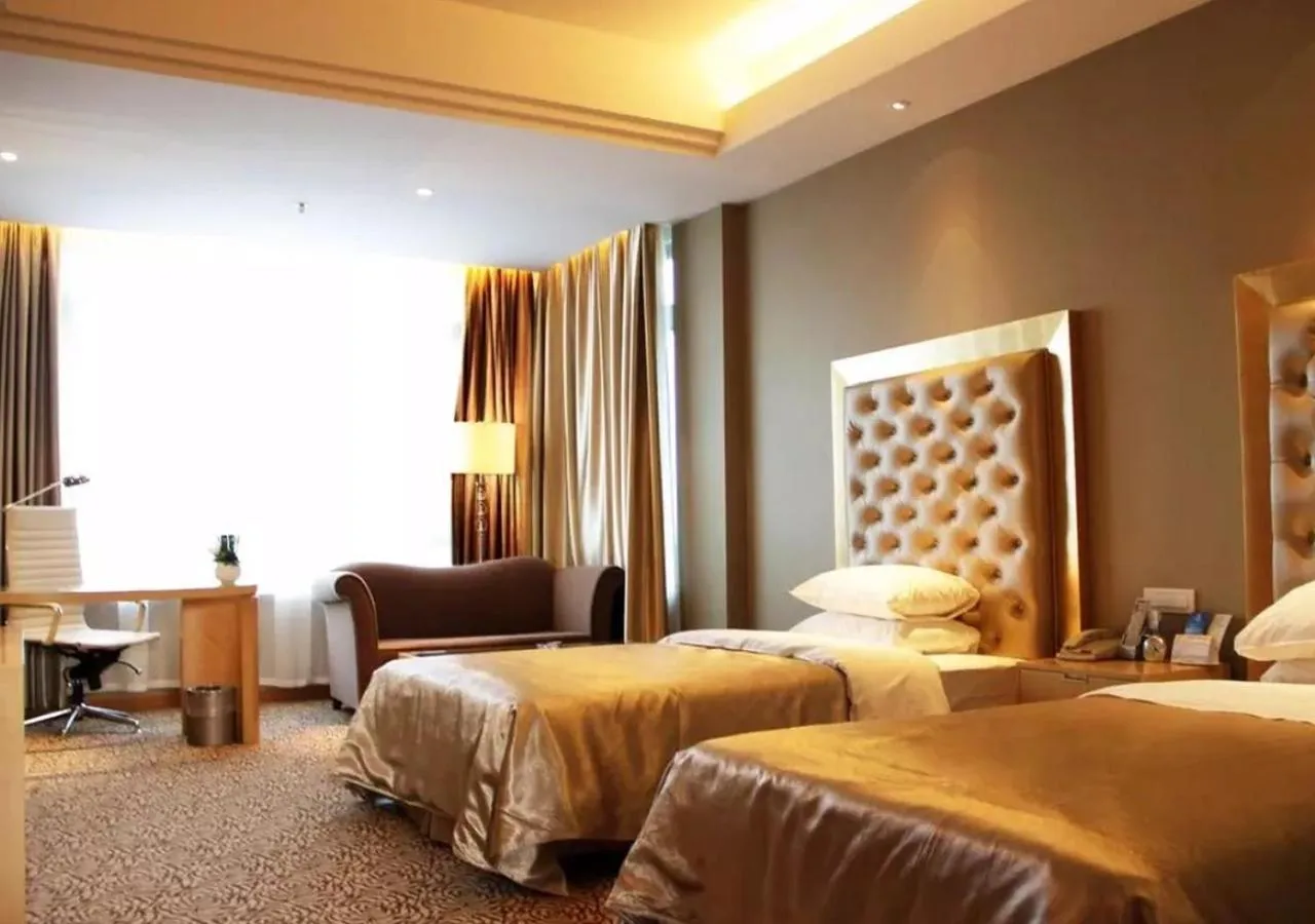 Bed in Glarun Jinling Hotel