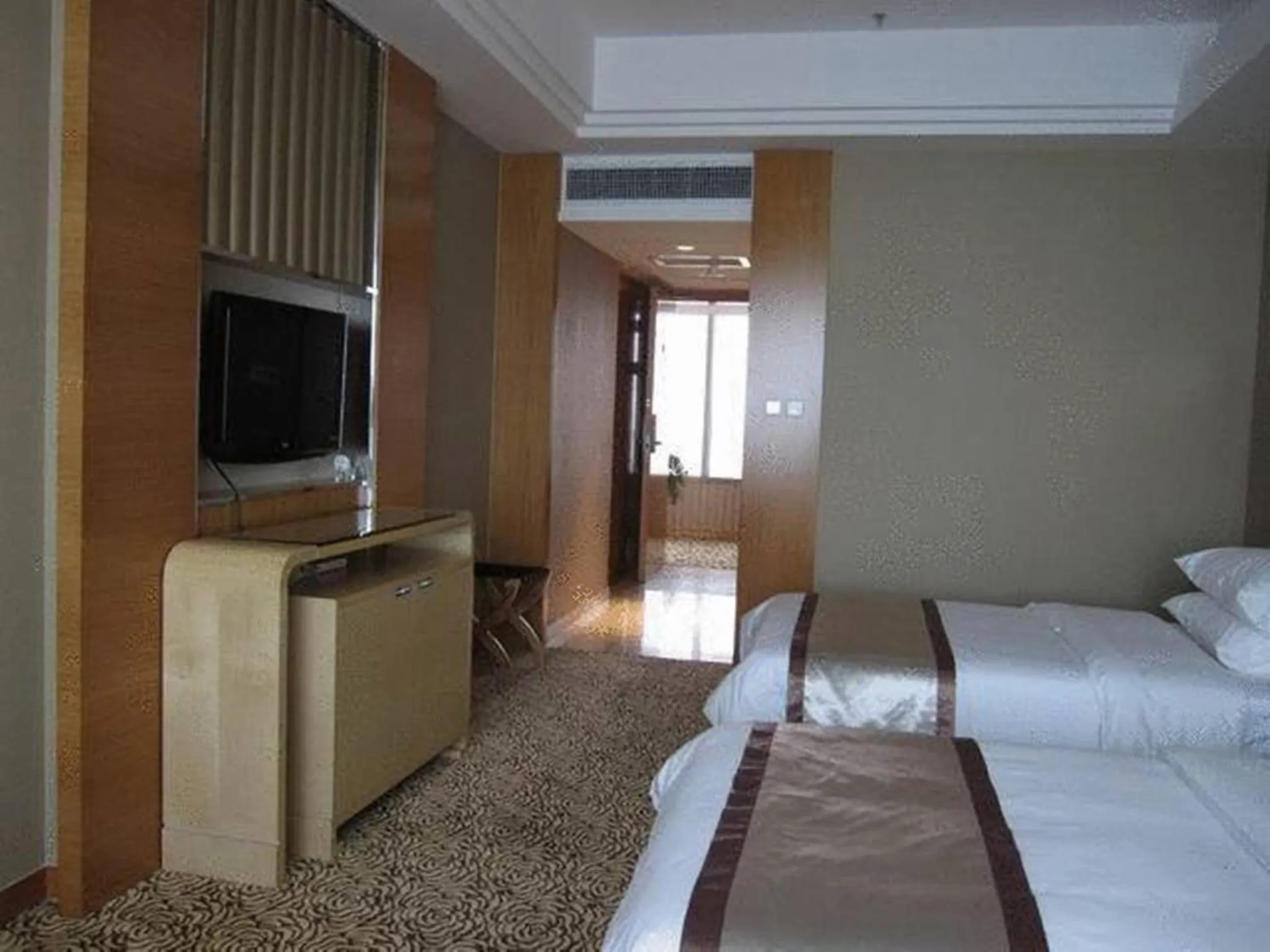 Bedroom, Bed in Glarun Jinling Hotel