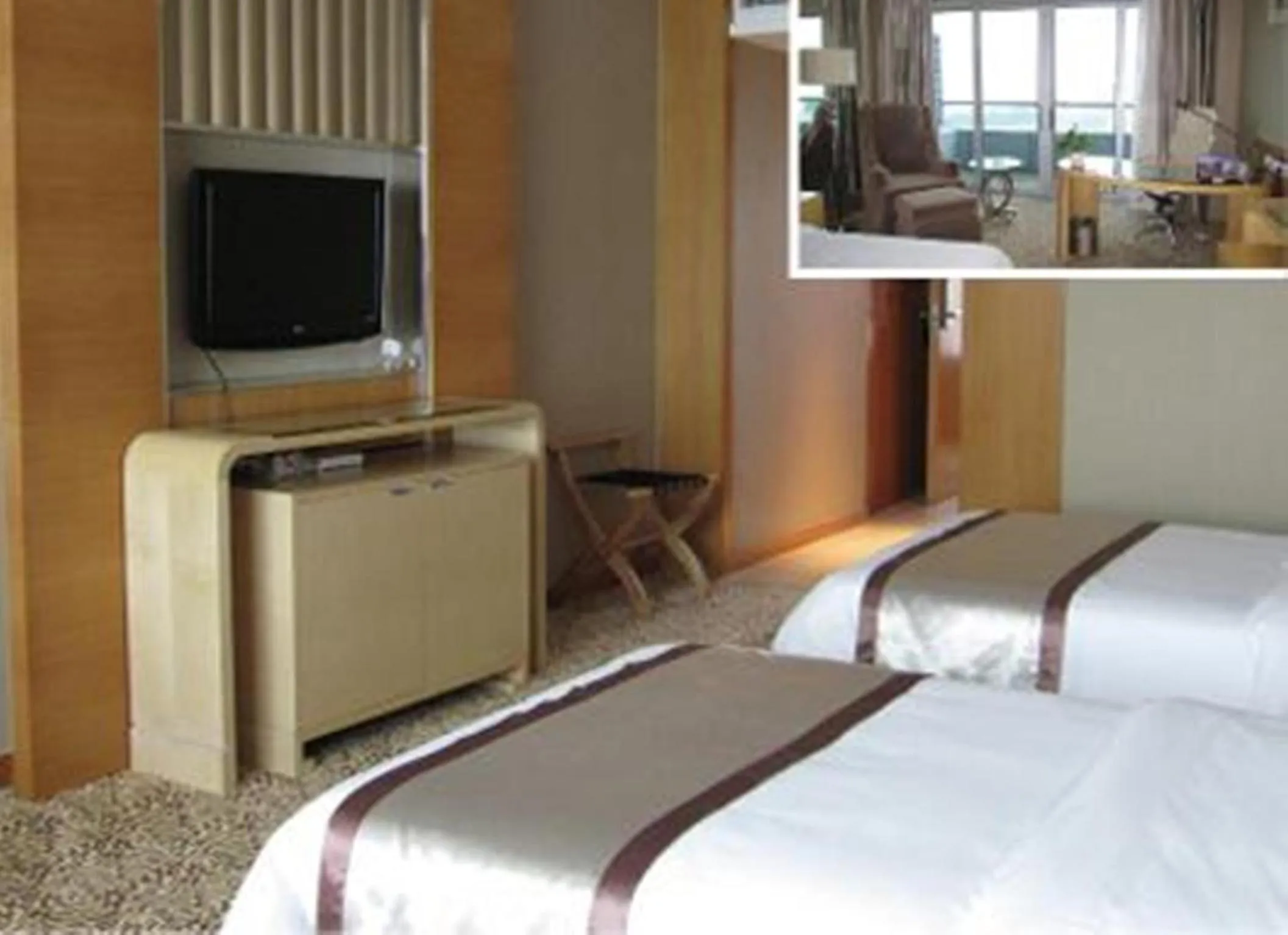 Bedroom, Bed in Glarun Jinling Hotel