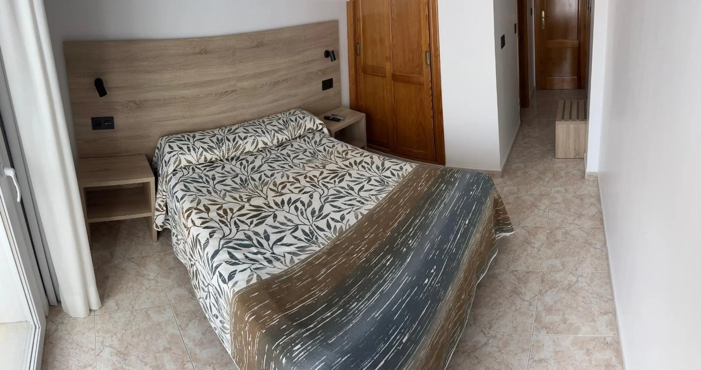 Bed in Hostal Juan Carlos