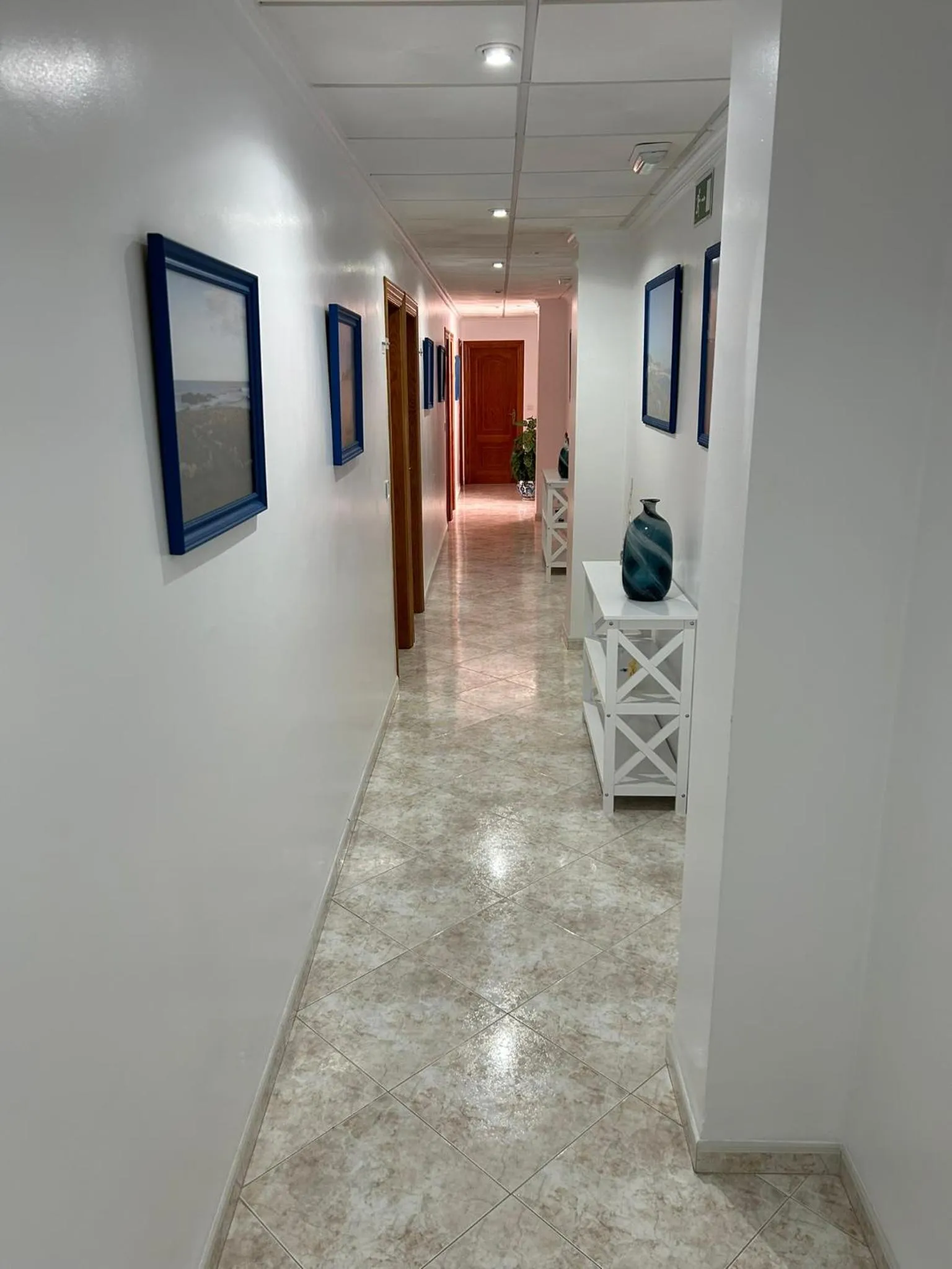 Property building in Hostal Juan Carlos