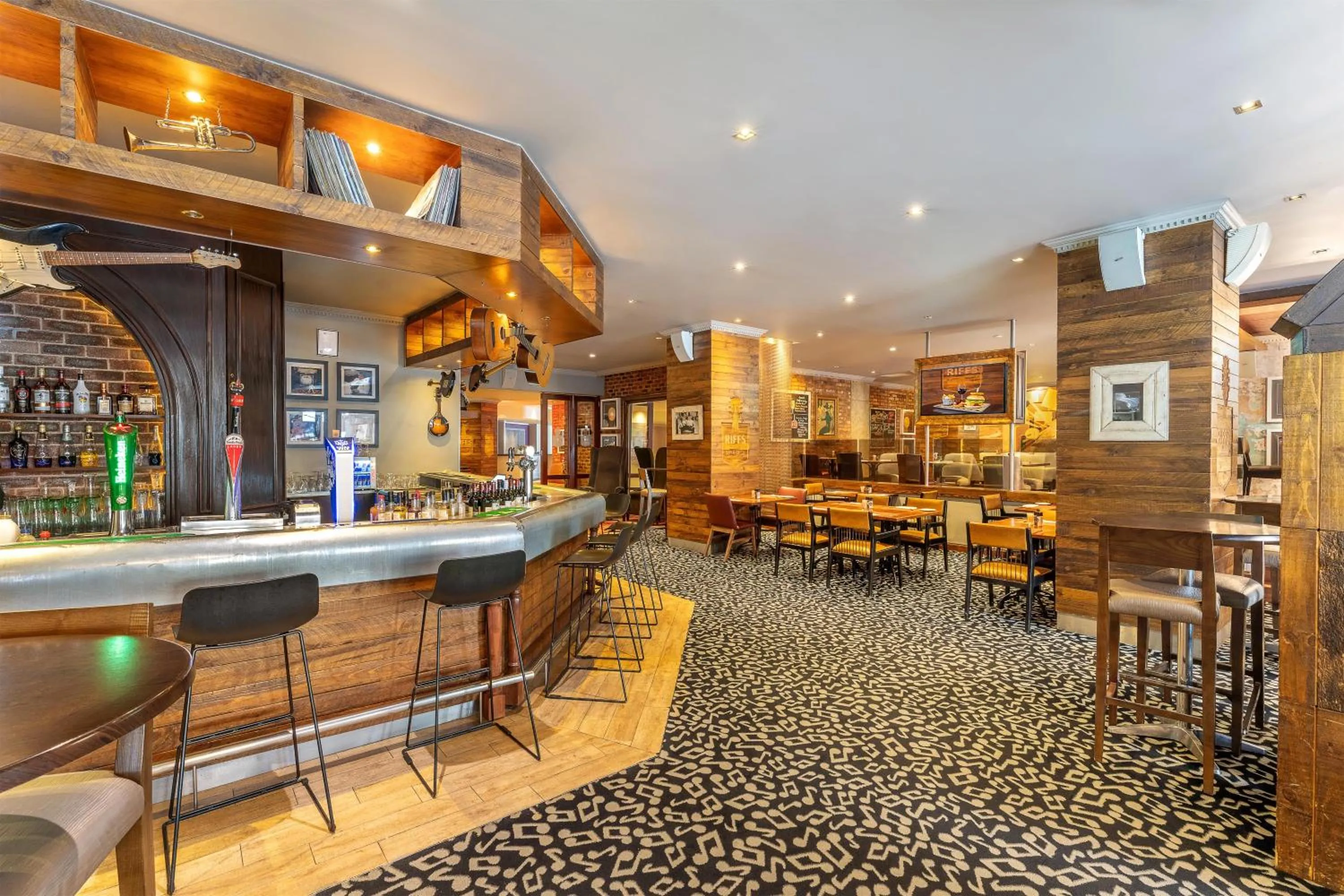 Restaurant/places to eat in Garden Court Sandton City