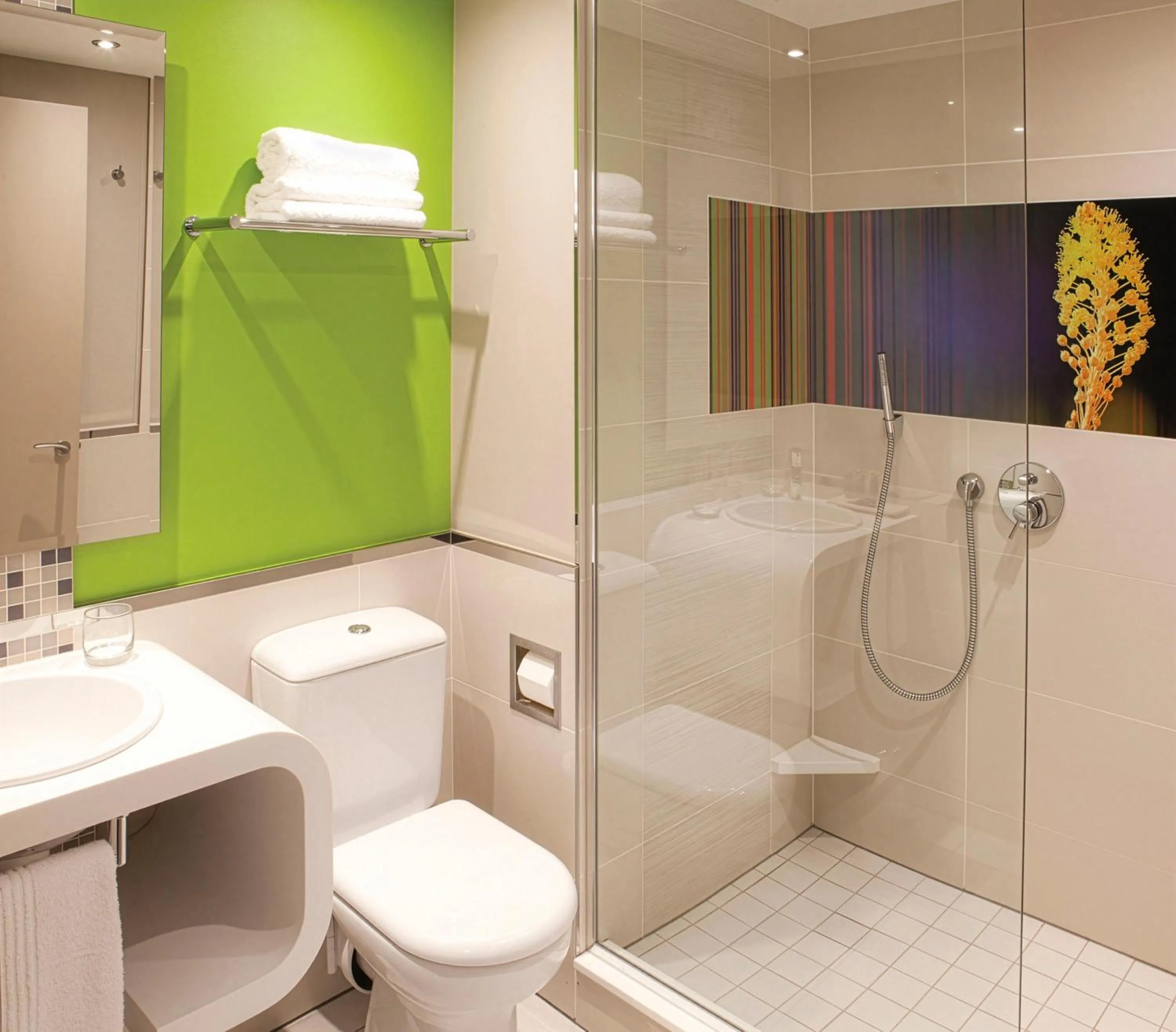 Bedroom in Garden Court Sandton City