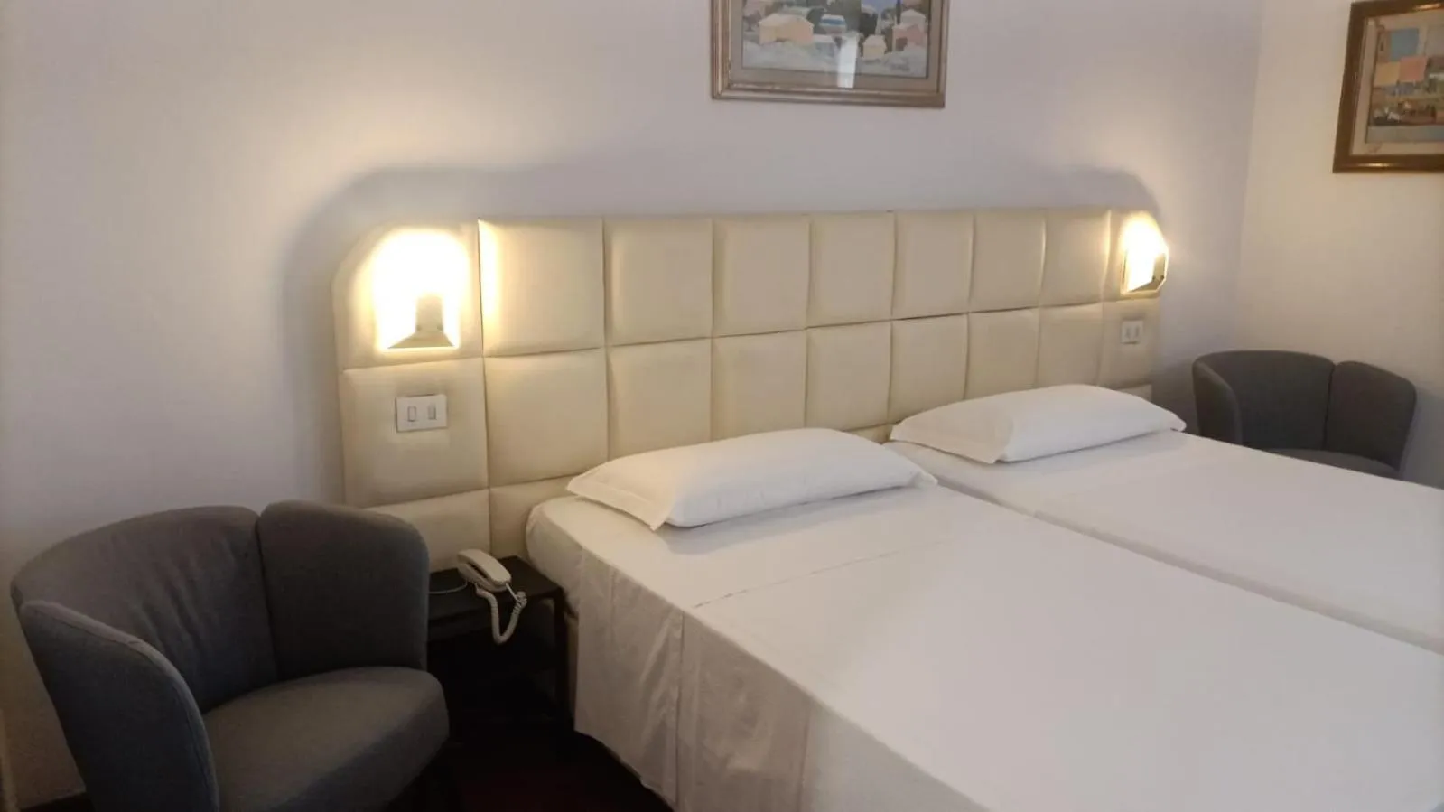 Bed in Hotel Delta Florence