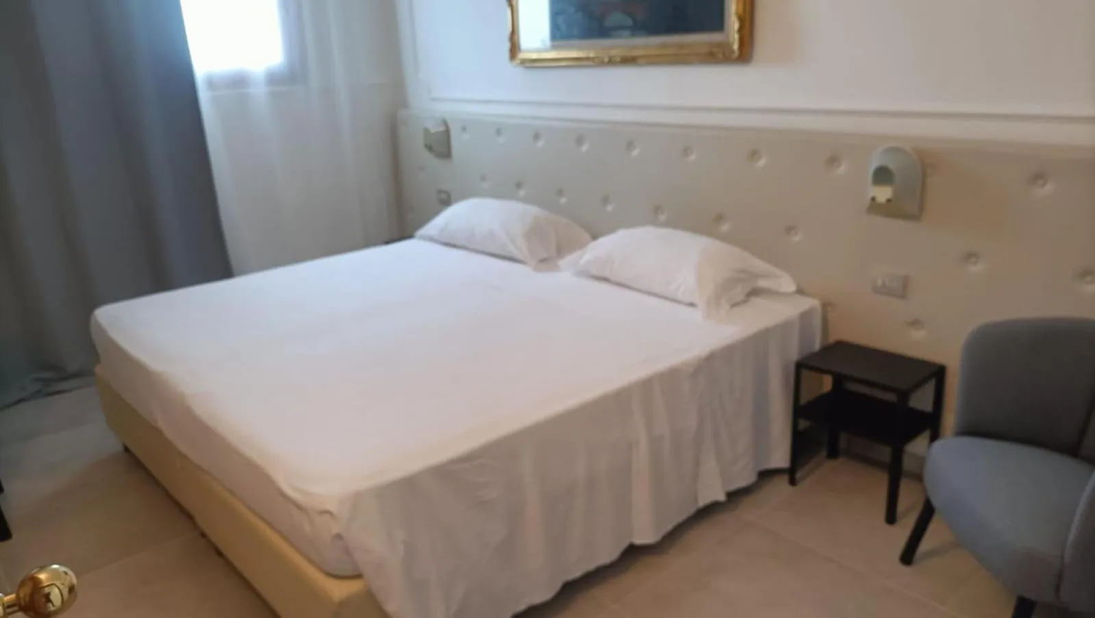 Bed in Hotel Delta Florence