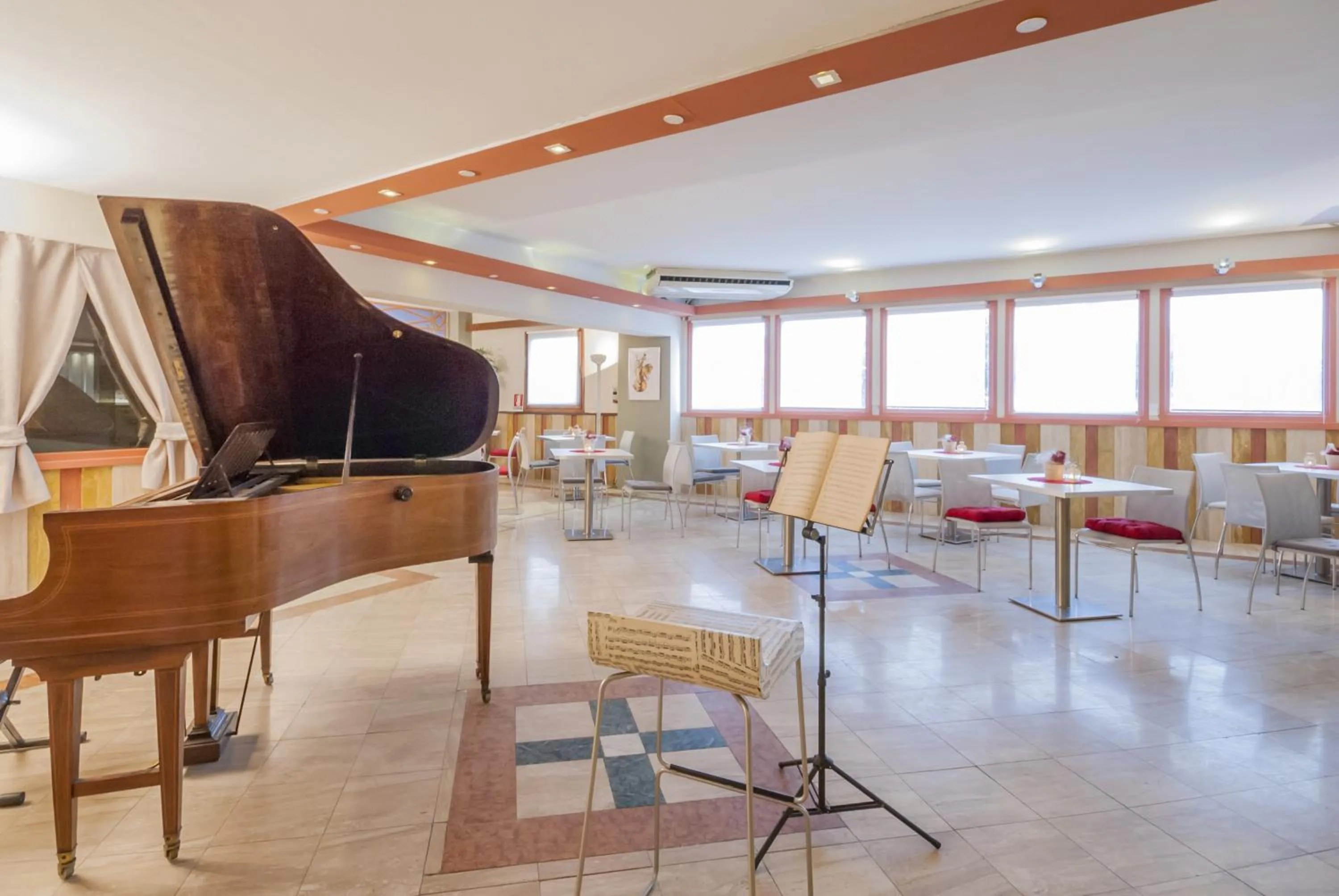 Nightclub / DJ in Hotel Delta Florence