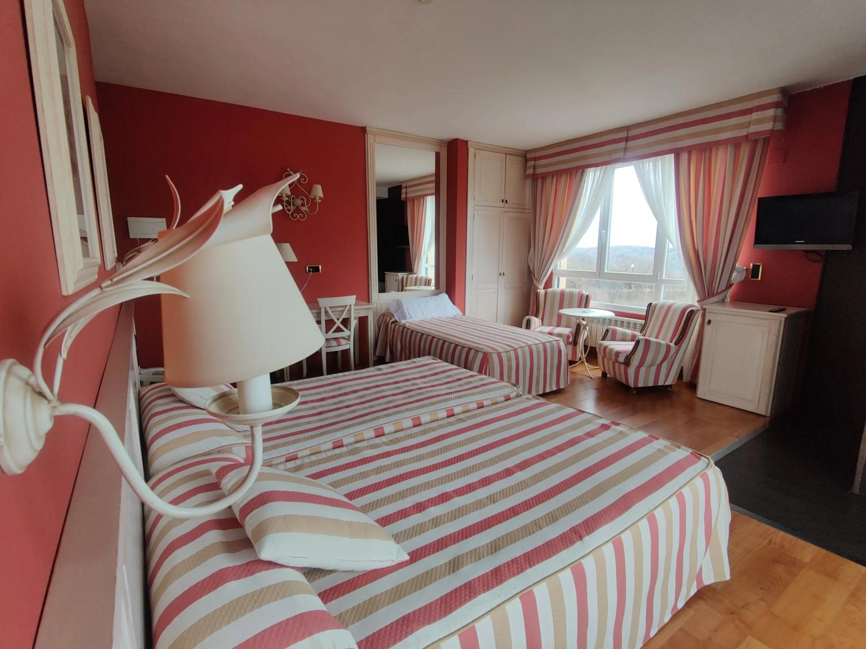 Photo of the whole room, Bed in Hotel Leonor Mirón