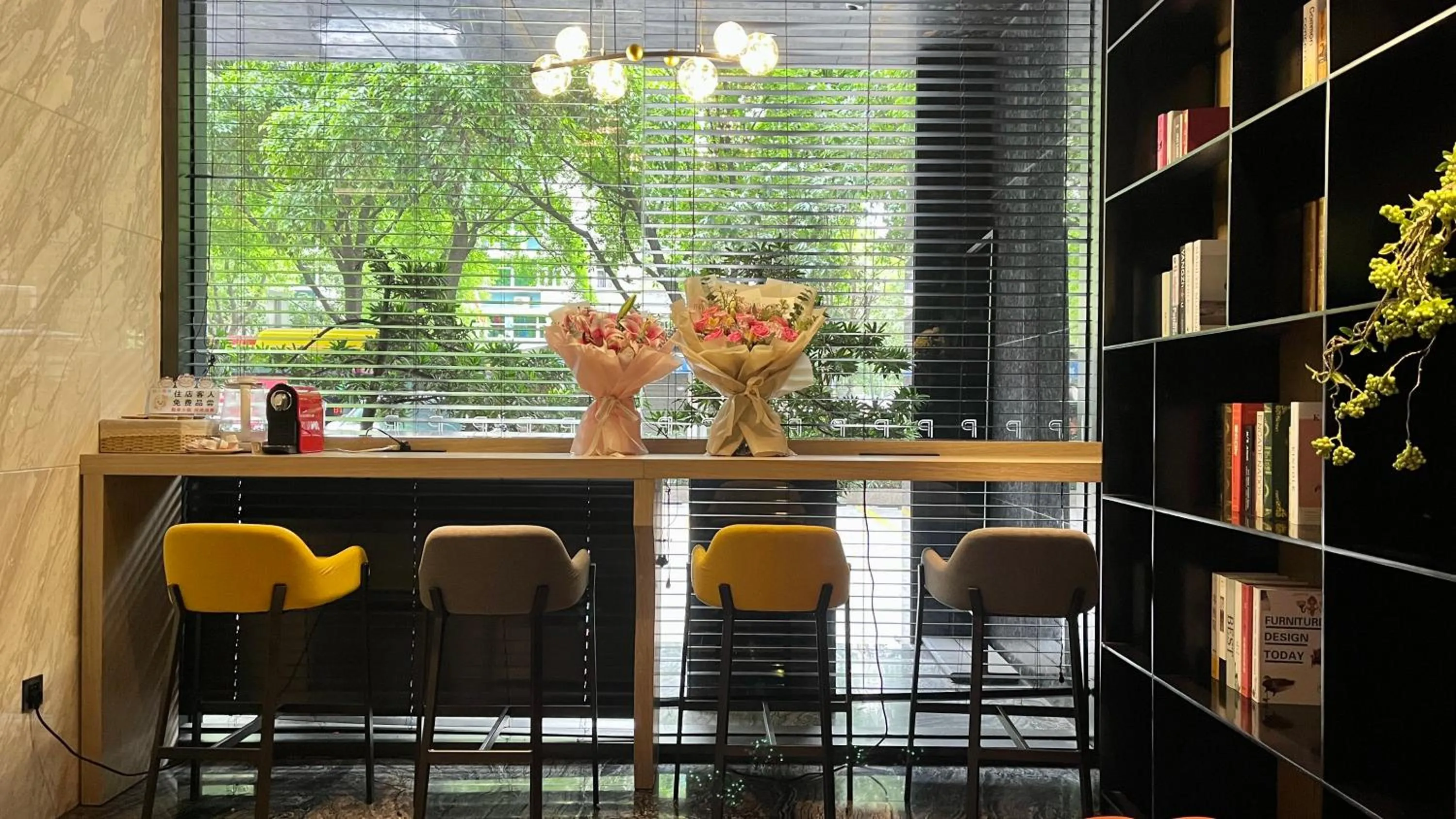 Lobby or reception in Paco Hotel GuangZhou Zoo Metro Branch