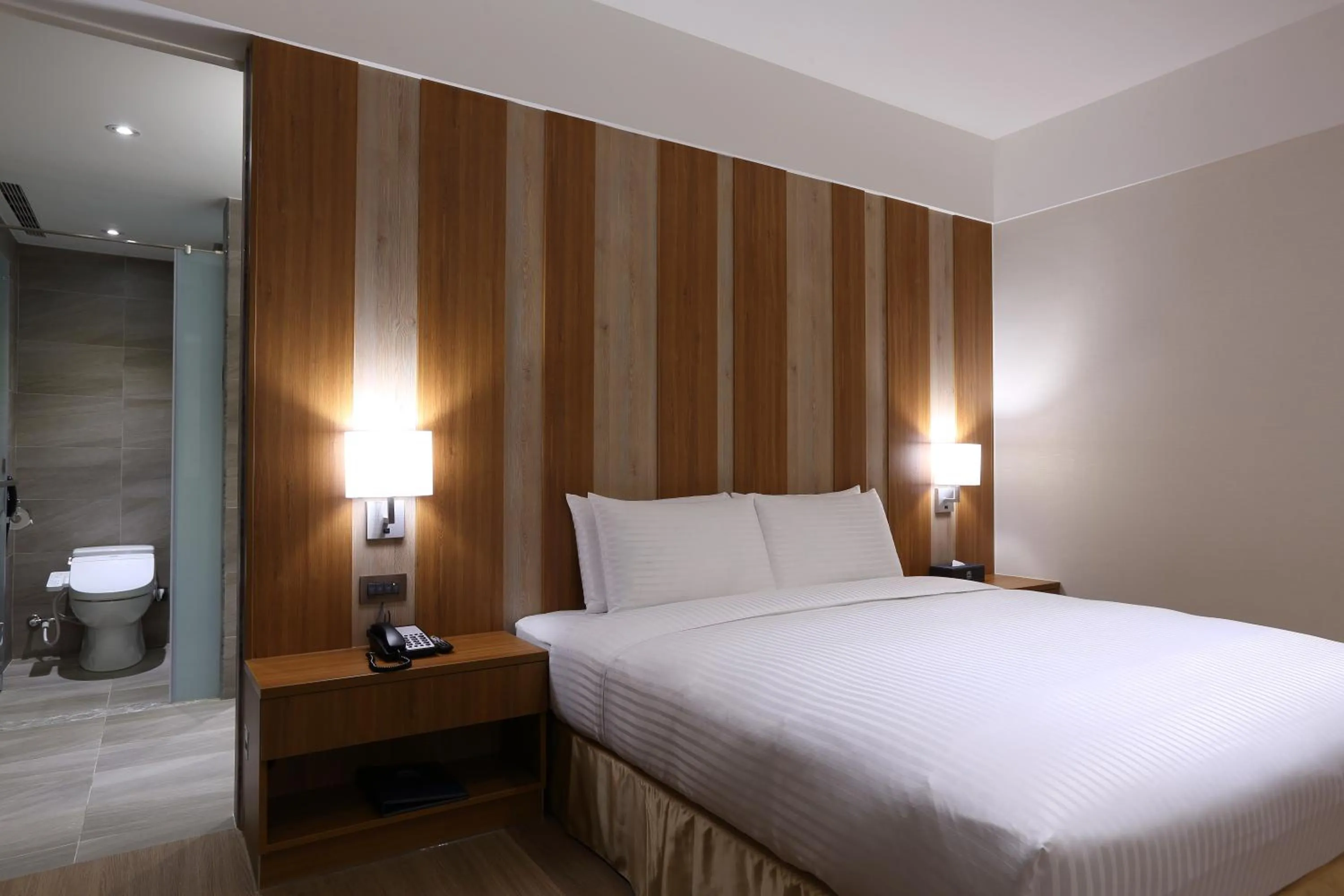 Bed in Full Kind Hotel