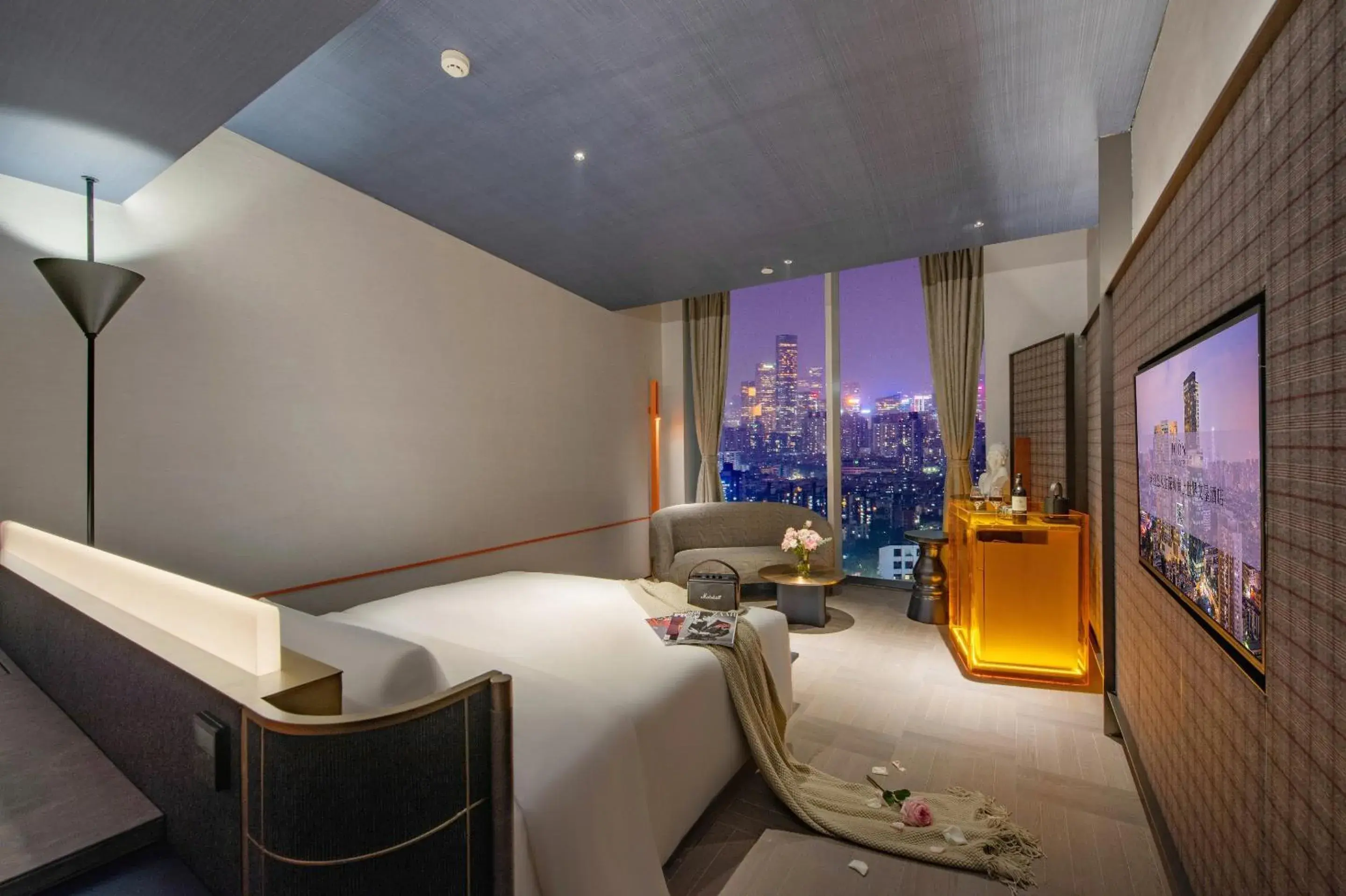 Superior Double Room in The Clouds Apartment Superior Double Room in The Clouds Apartment